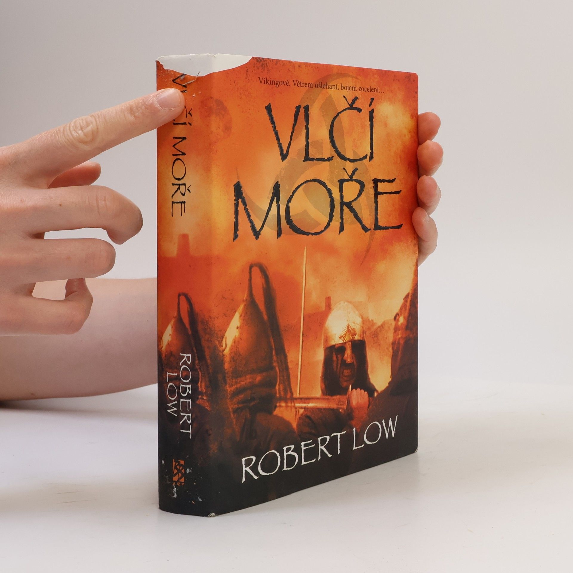 Robert Low Vlčí moře