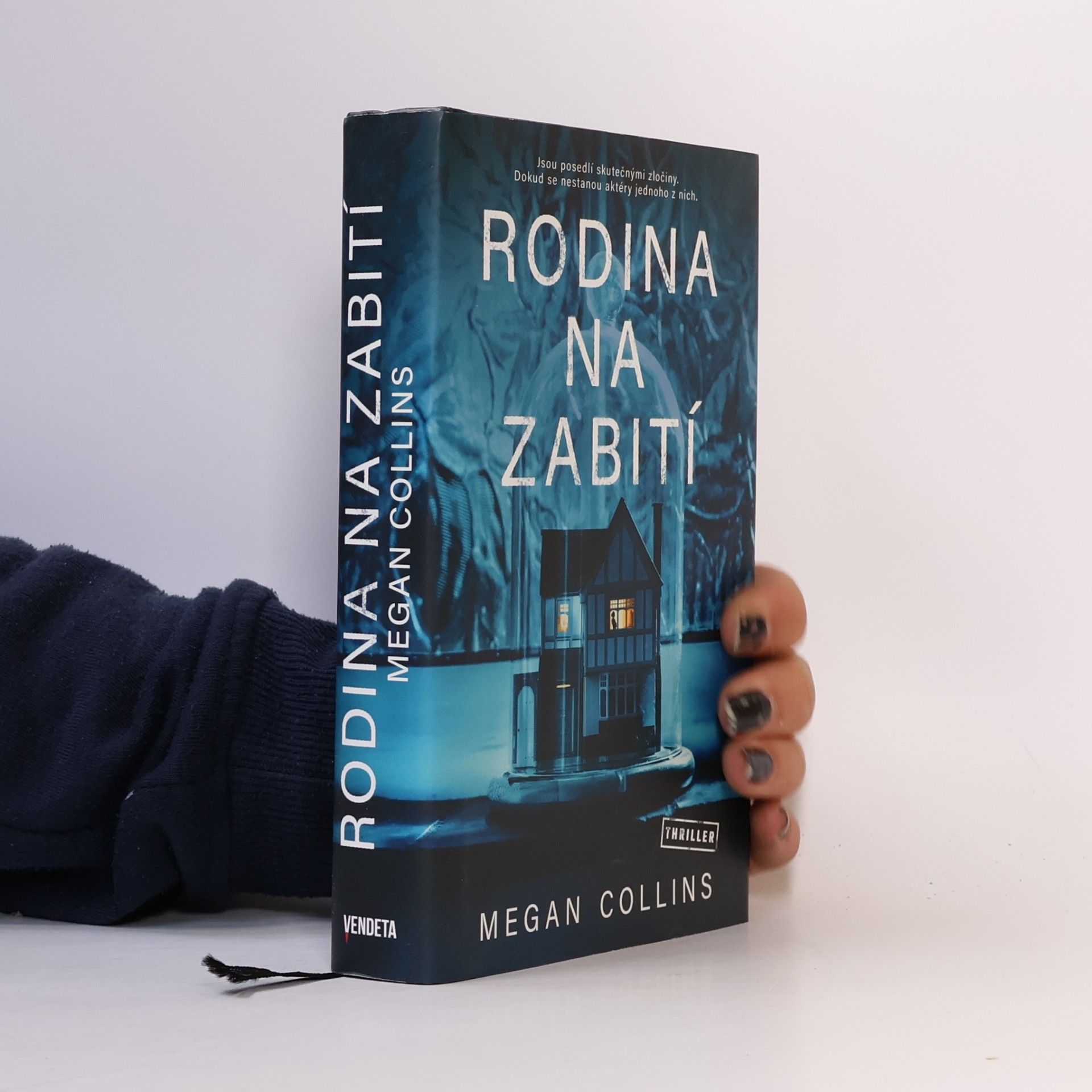 Megan Collins Rodina na zabití