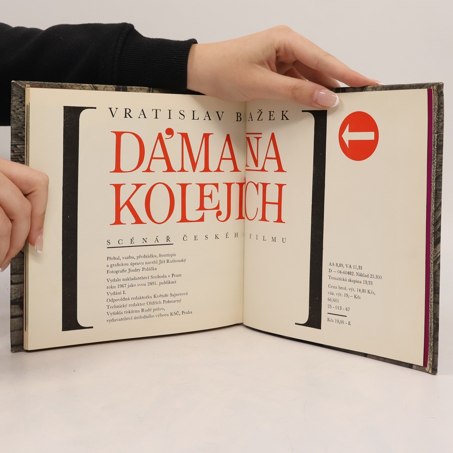 Vratislav Blažek Dáma na kolejích
