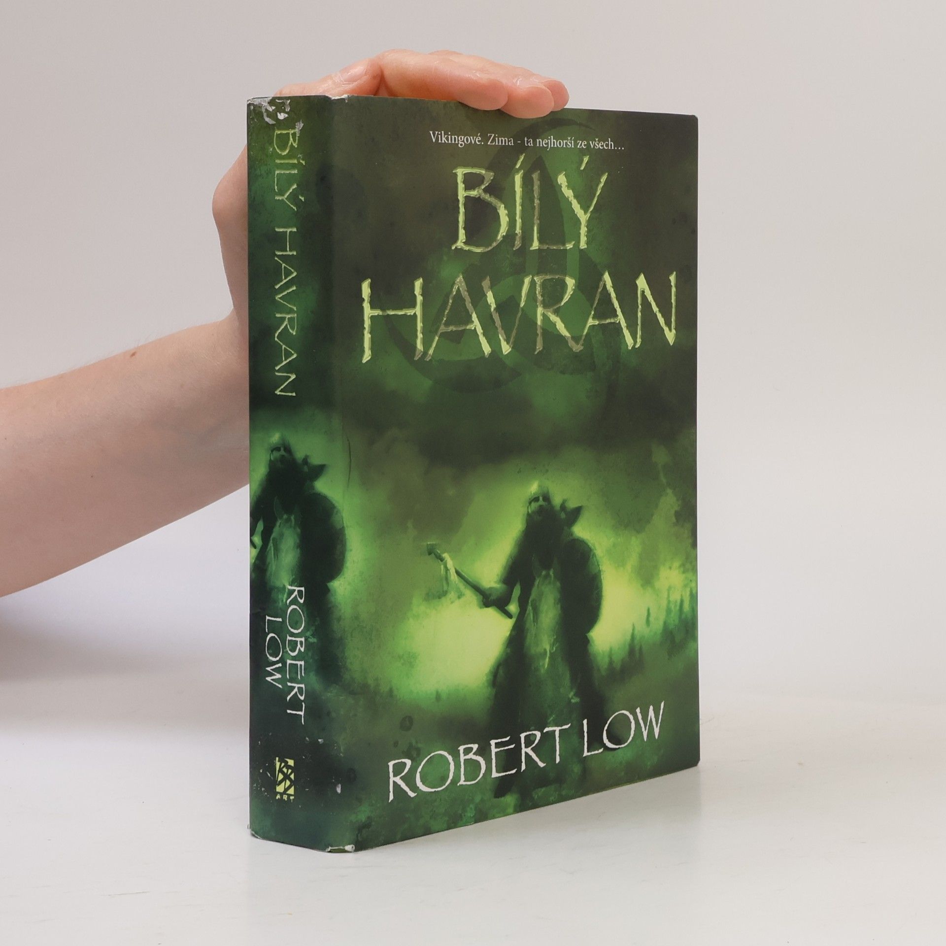 Robert Low Bílý havran