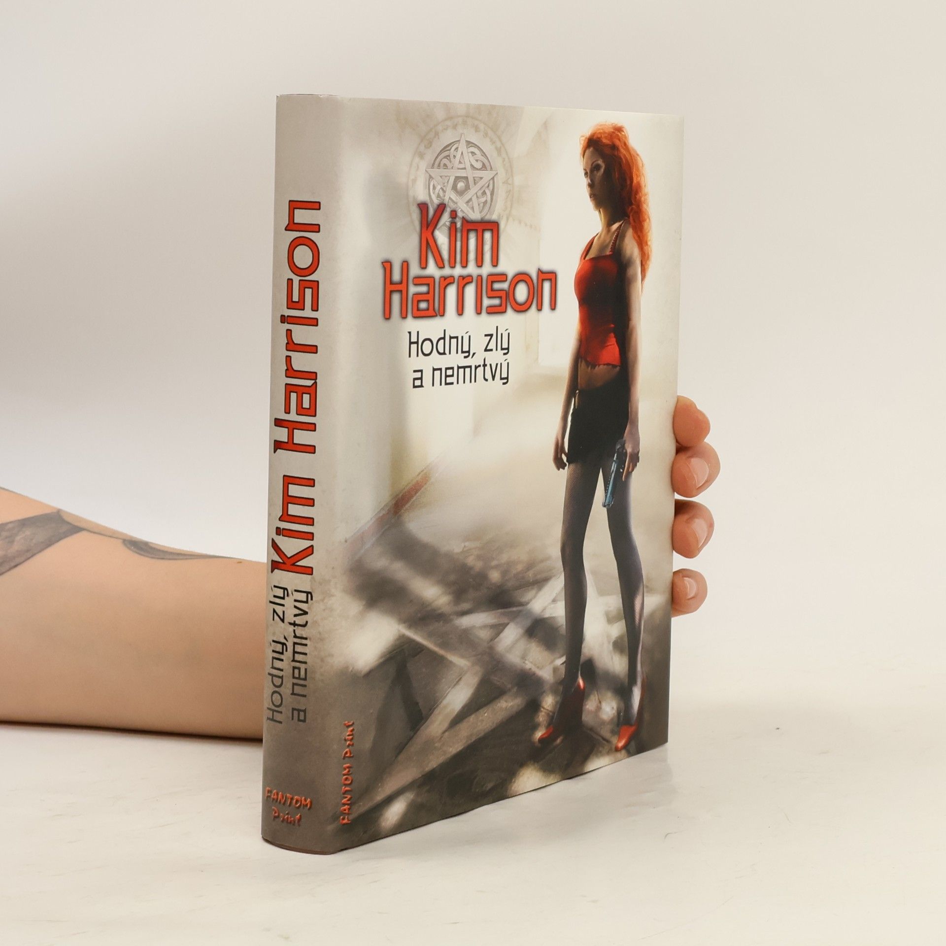 Kim Harrison Hodný, zlý a nemrtvý