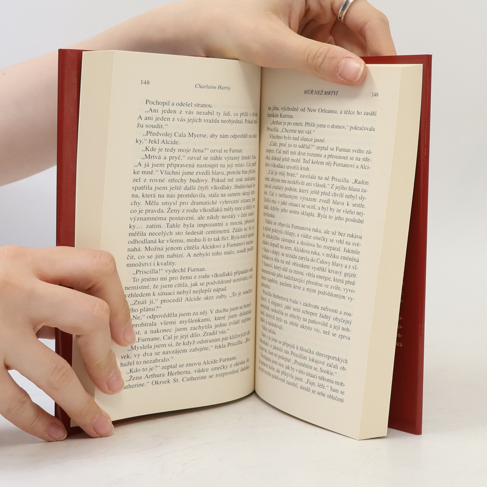Charlaine Harris Hůř než mrtví