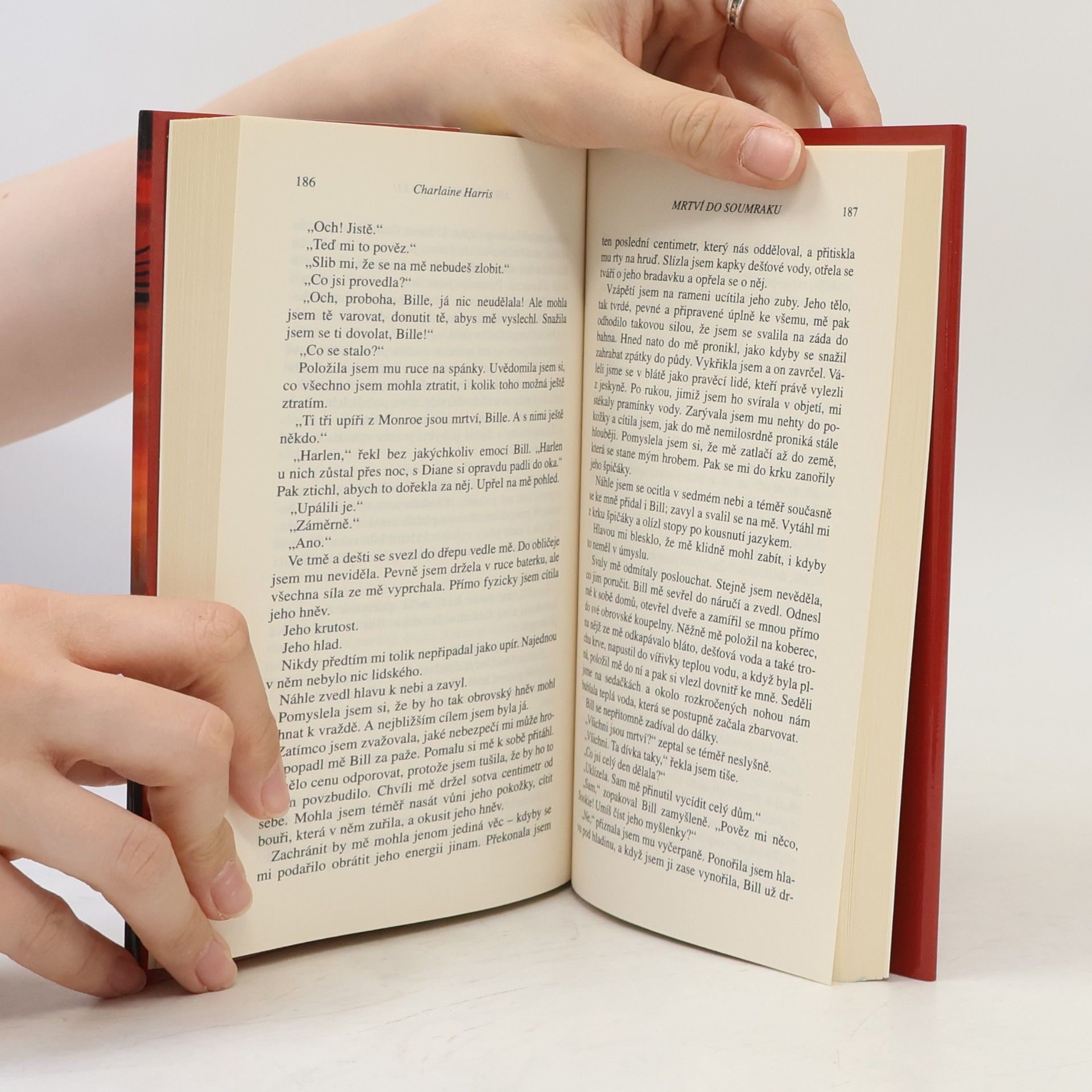 Charlaine Harris Pravá krev. Mrtví do soumraku