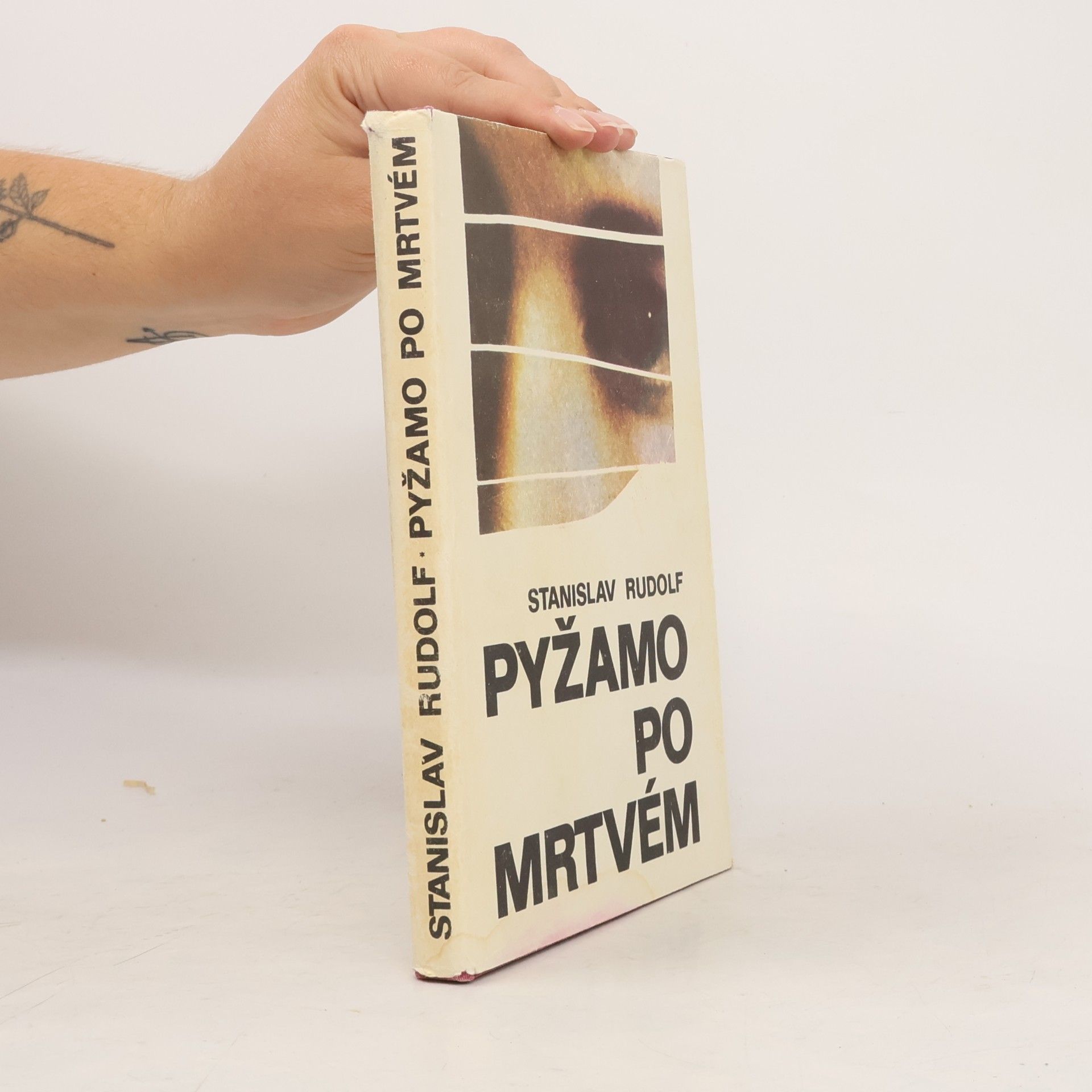 Stanislav Rudolf Pyžamo po mrtvém