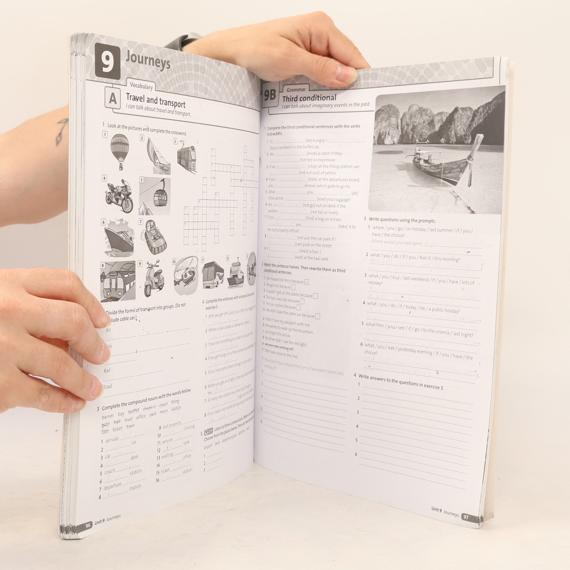 Collectif d'auteurs Maturita Solutions: Intermediate - Workbook