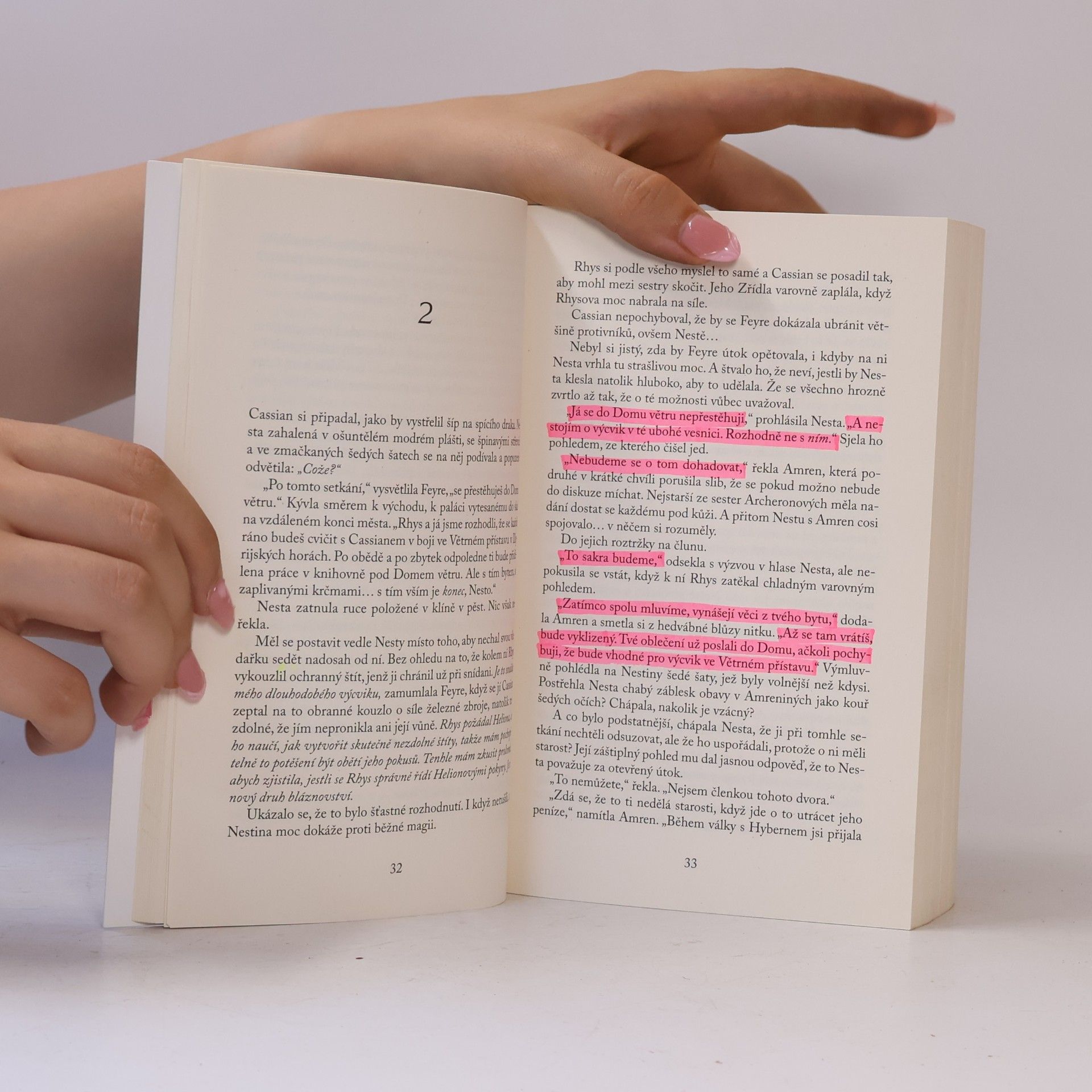 Sarah J. Maas Dvůr stříbrných plamenů