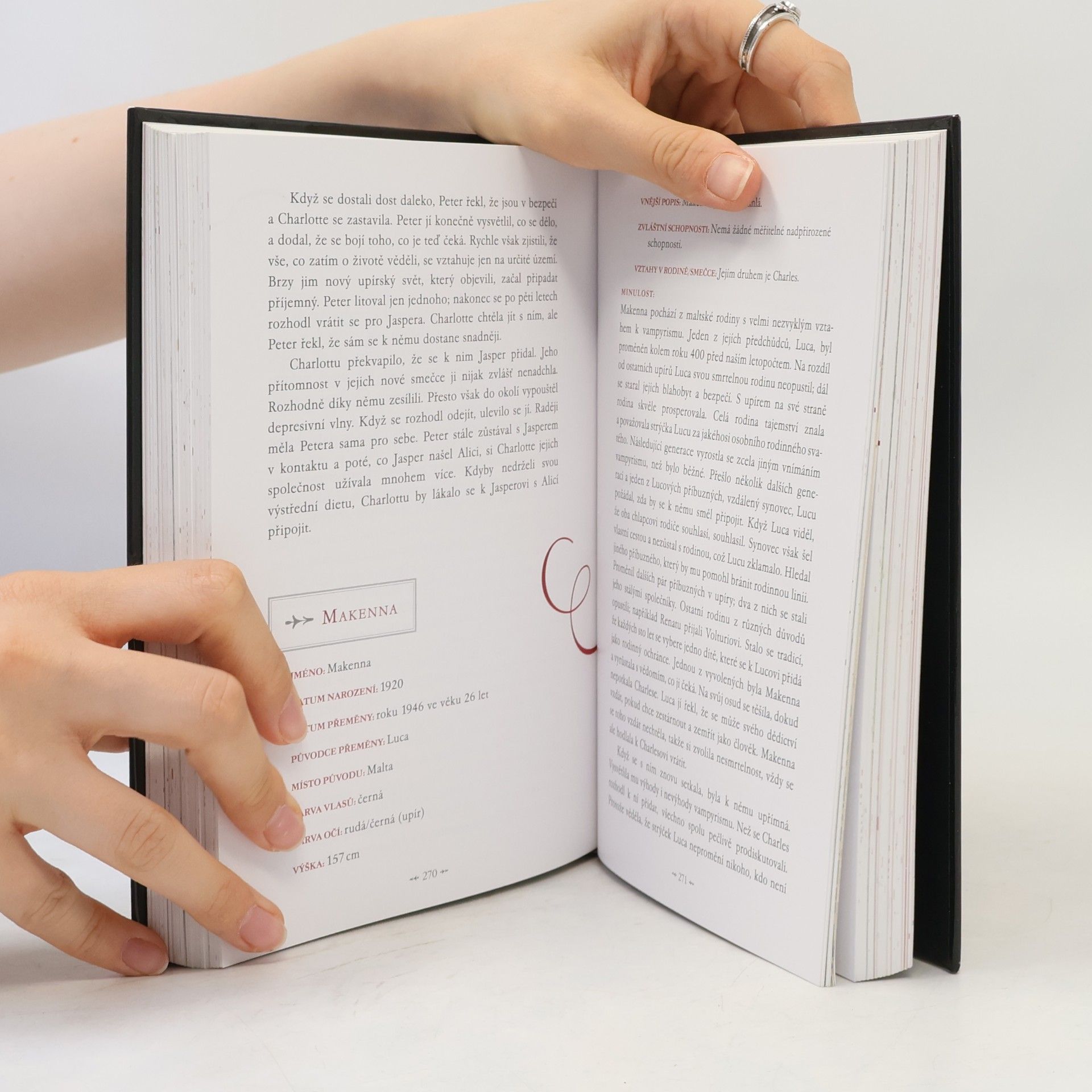 Stephenie Meyer Sága Stmívání: Oficiální ilustrovaný průvodce