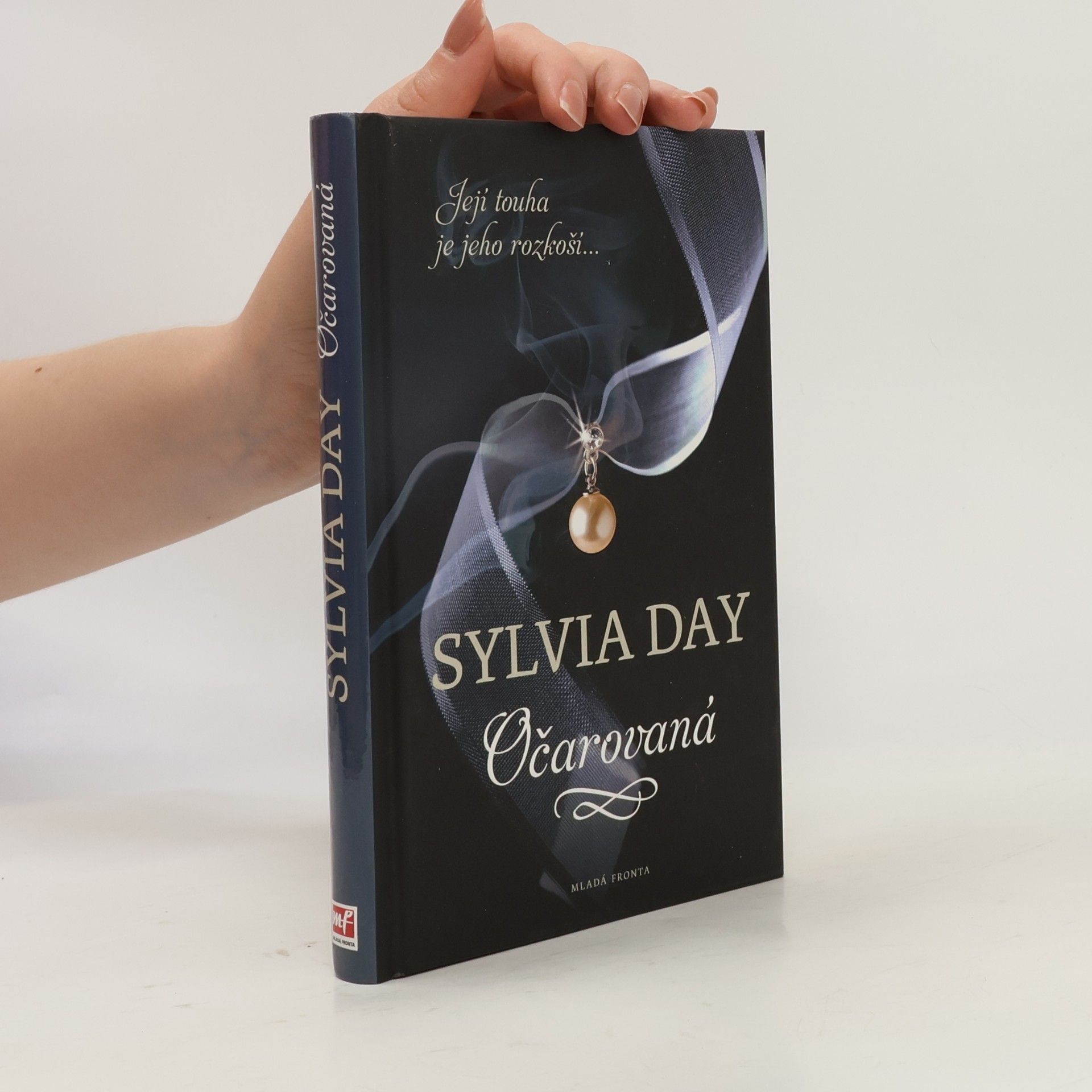 Sylvia Day Očarovaná