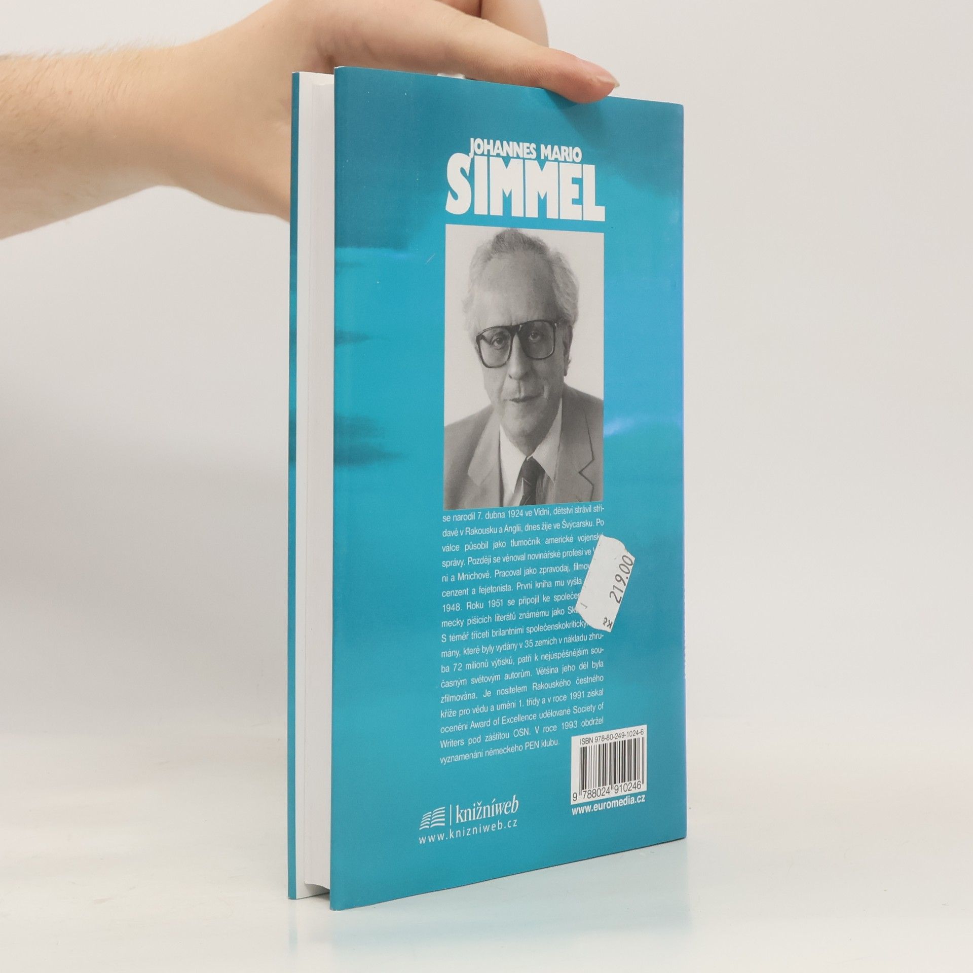 Johannes Mario Simmel Dvaadvacet centimetrů něžnosti