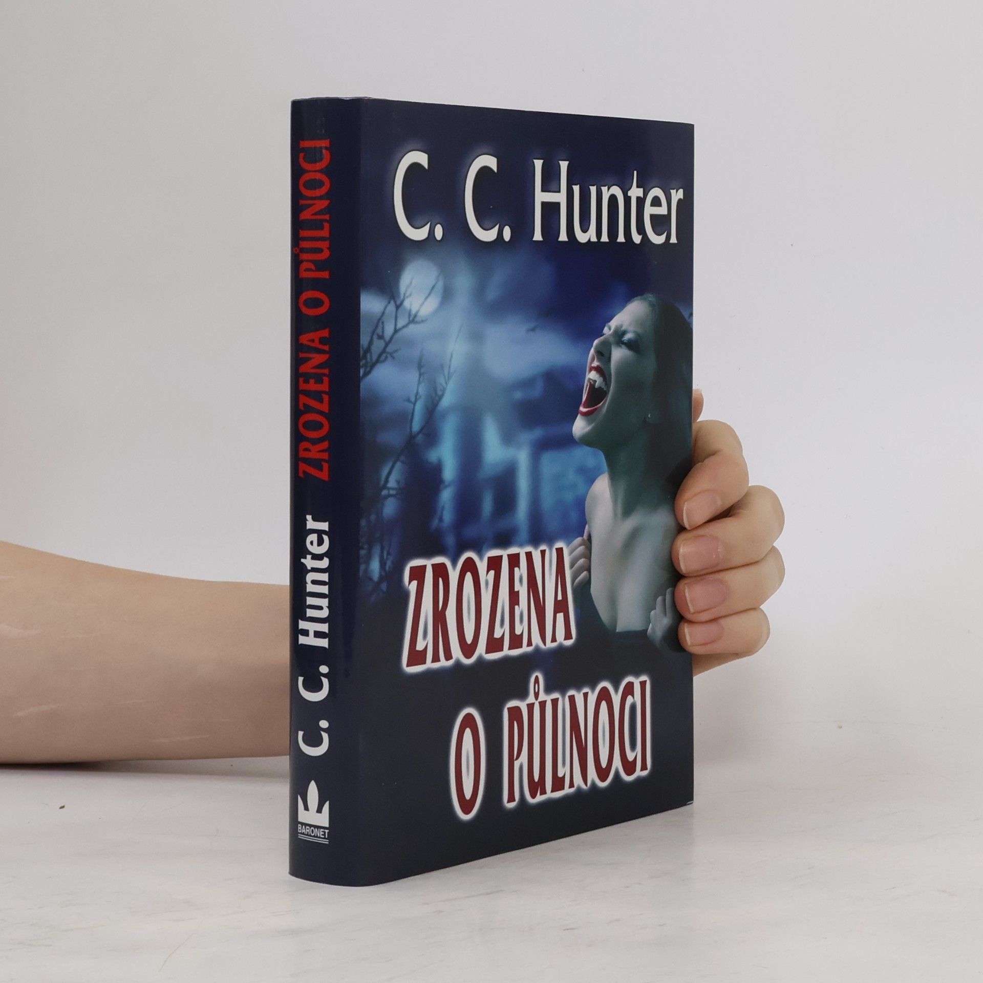 C.C. Hunter Zrozena o půlnoci