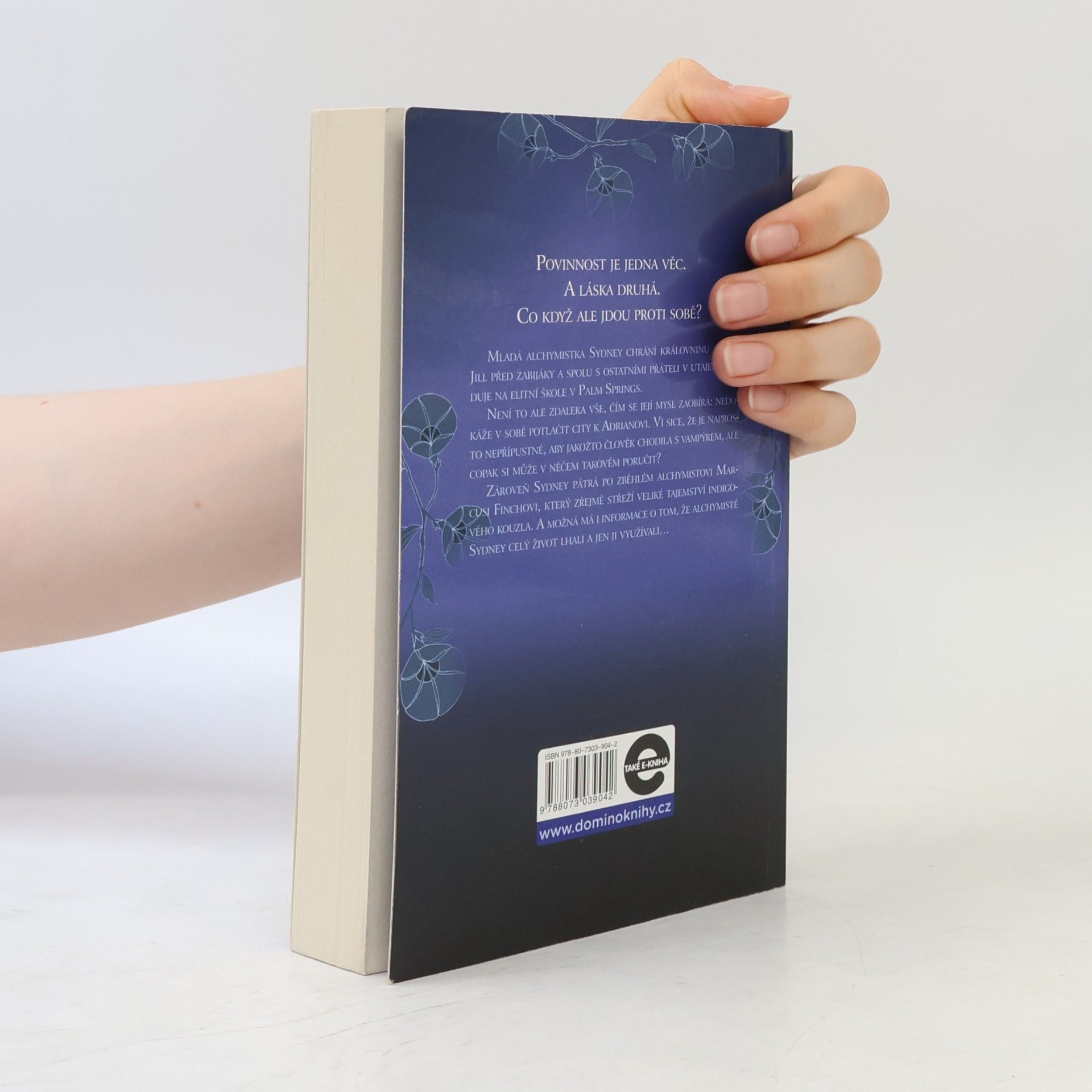 Richelle Mead Indigové kouzlo. Pokrevní pouta. 3. díl