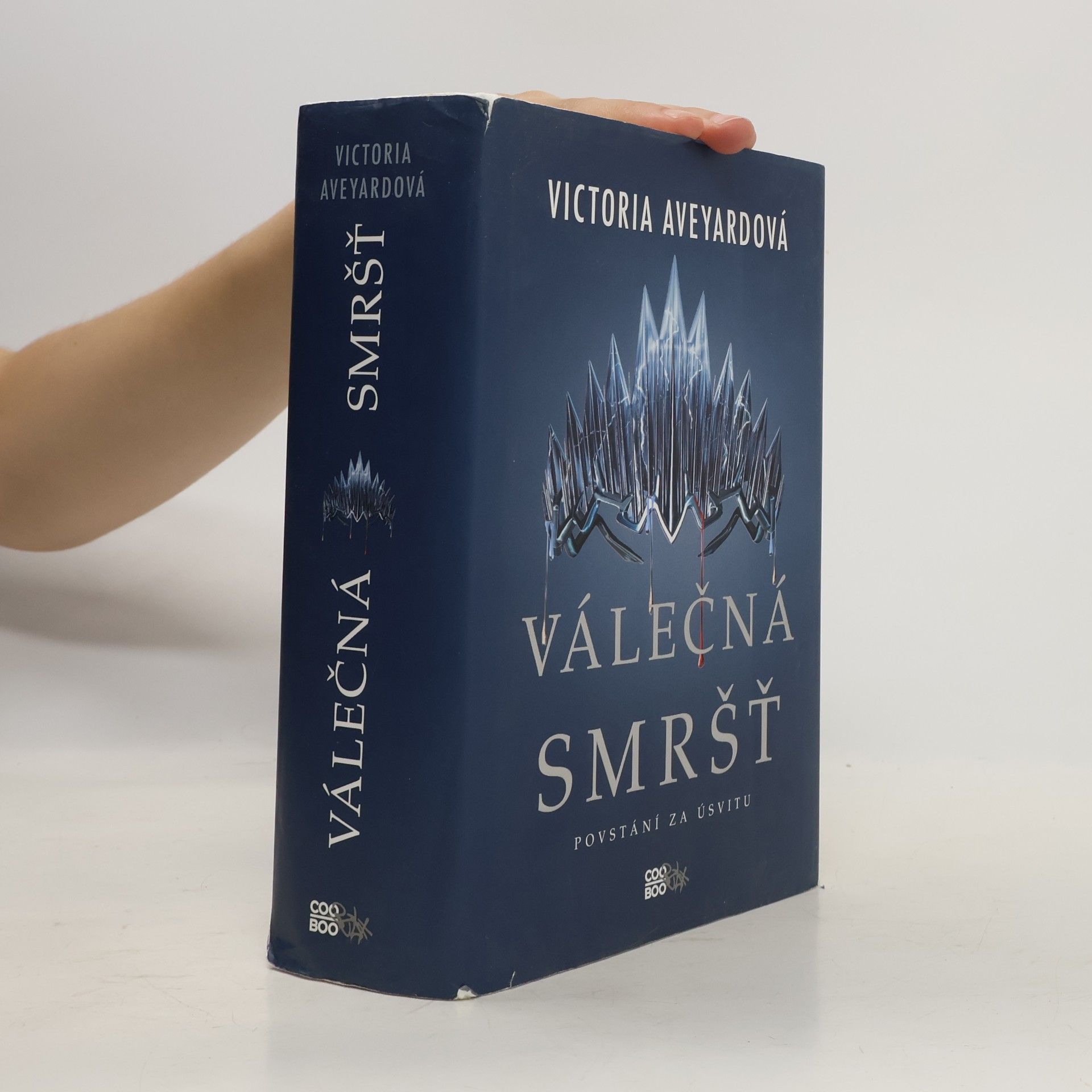 Victoria Aveyard Válečná smršť