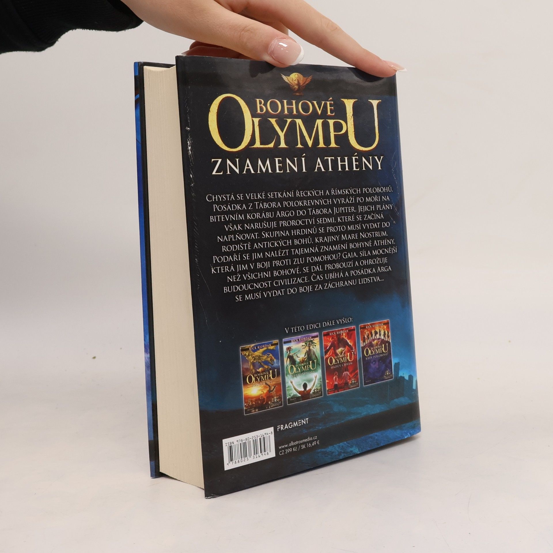 Rick Riordan Bohové Olympu. Znamení Athény