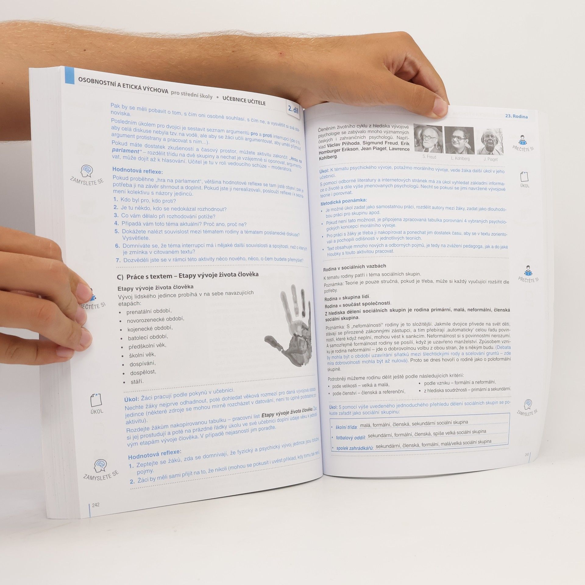 Various authors Osobnostní a etická výchova pro střední školy : učebnice učitele