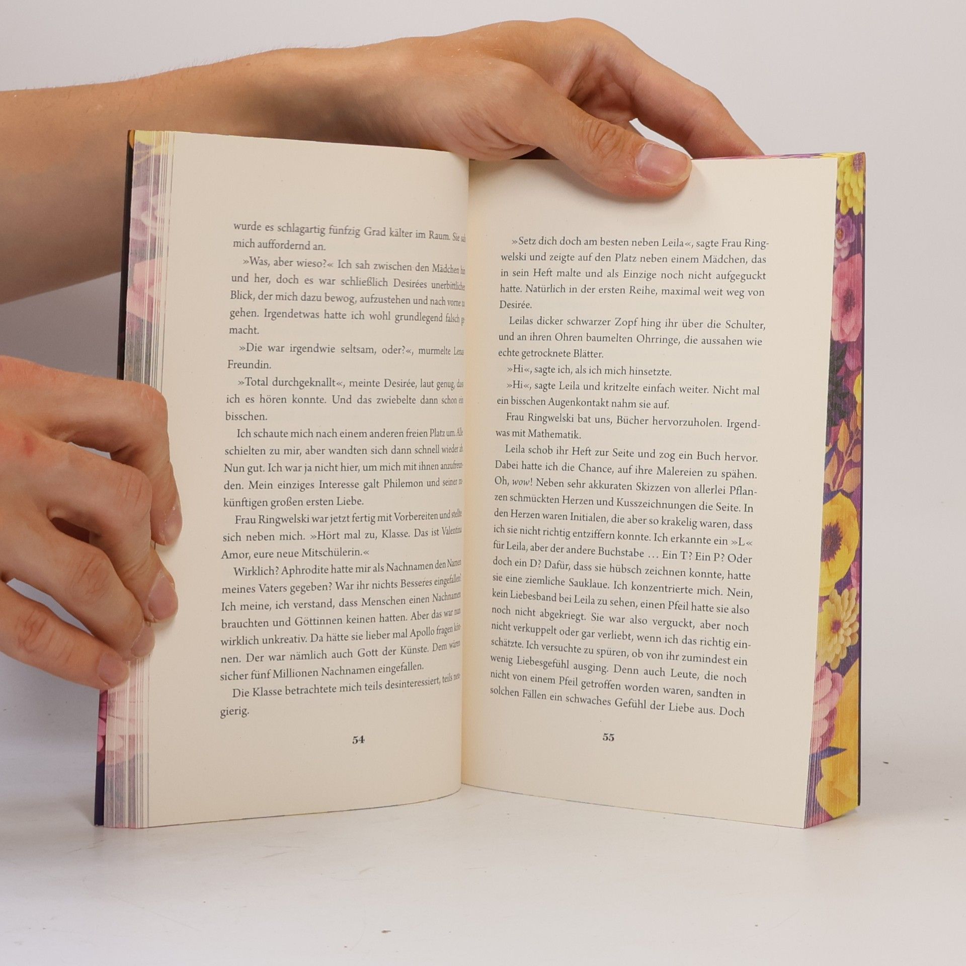 Sarah M. Kempen Valentina Amor