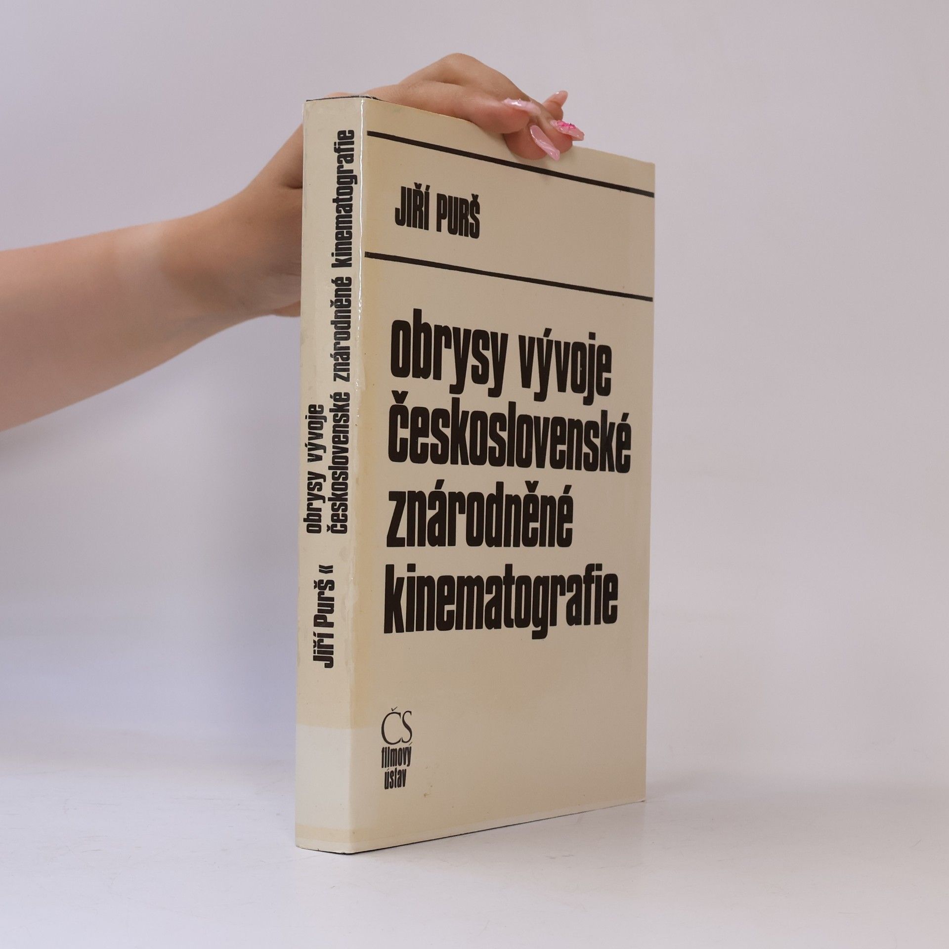 Jiří Purš Obrysy vývoje československé znárodněné kinematografie