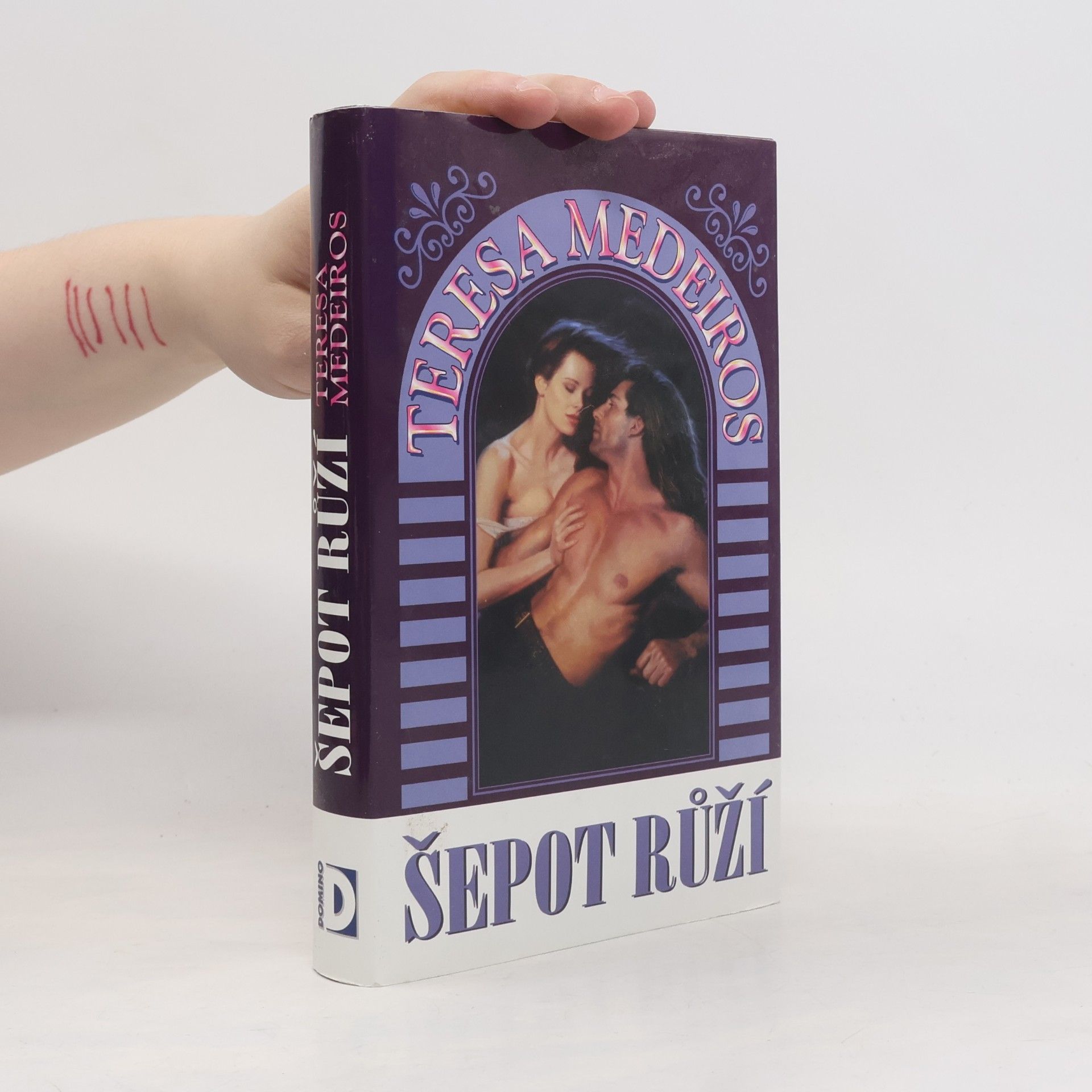 Teresa Medeiros Šepot růží