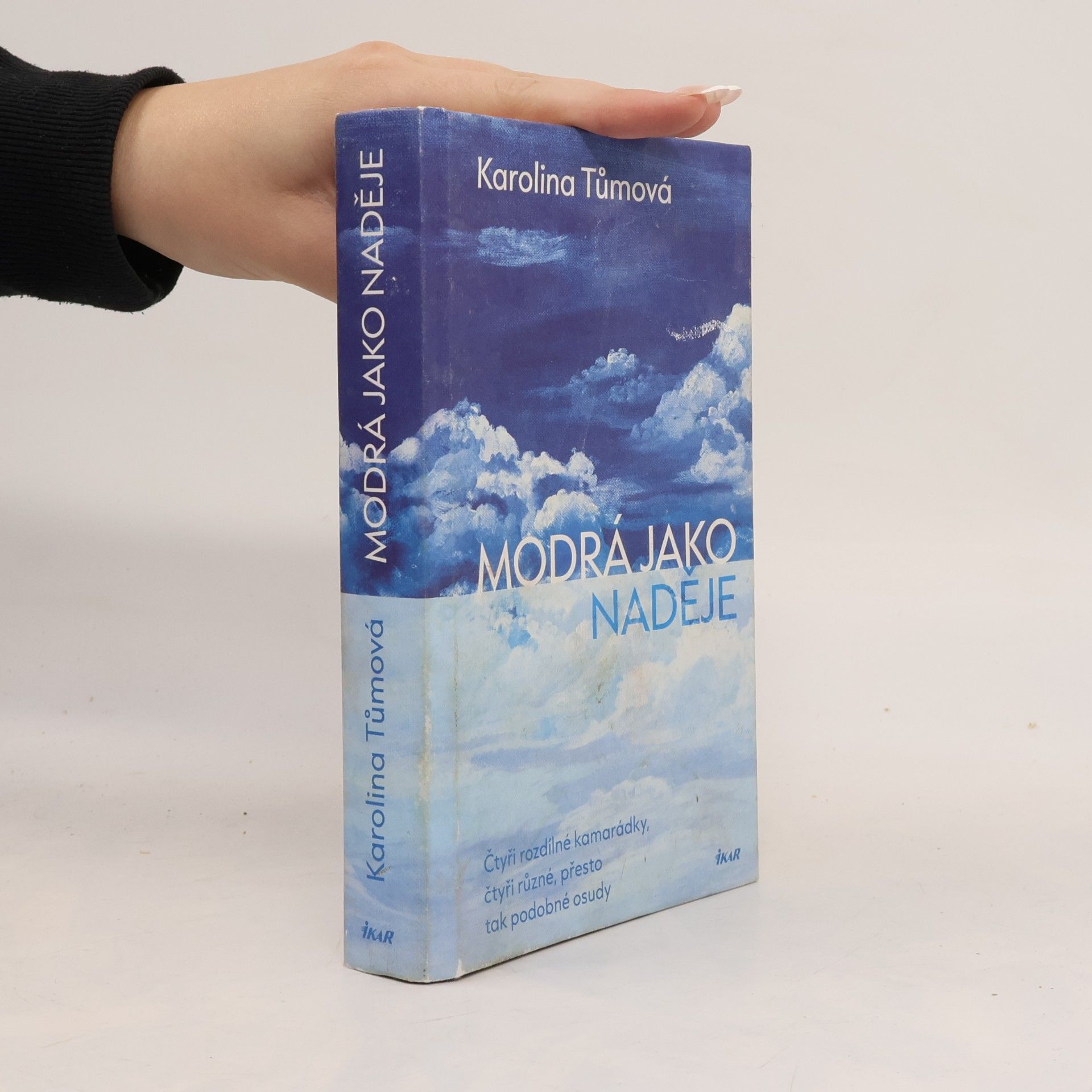 Karolina Tůmová Modrá jako naděje