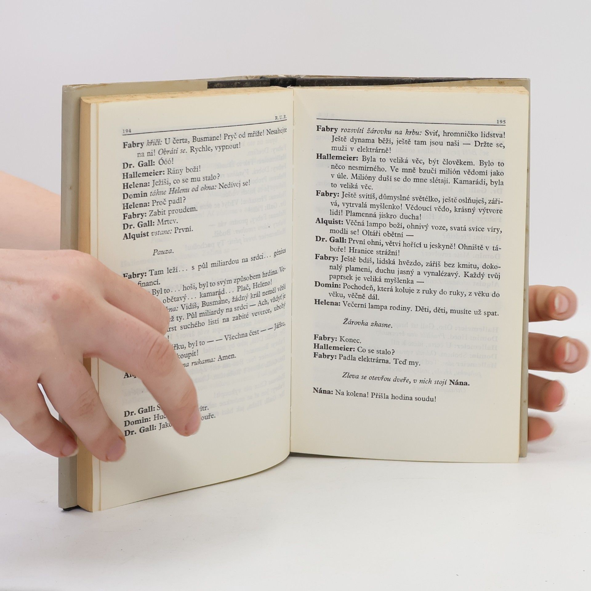 Karel Čapek Loupežník. R.U.R. Bílá nemoc