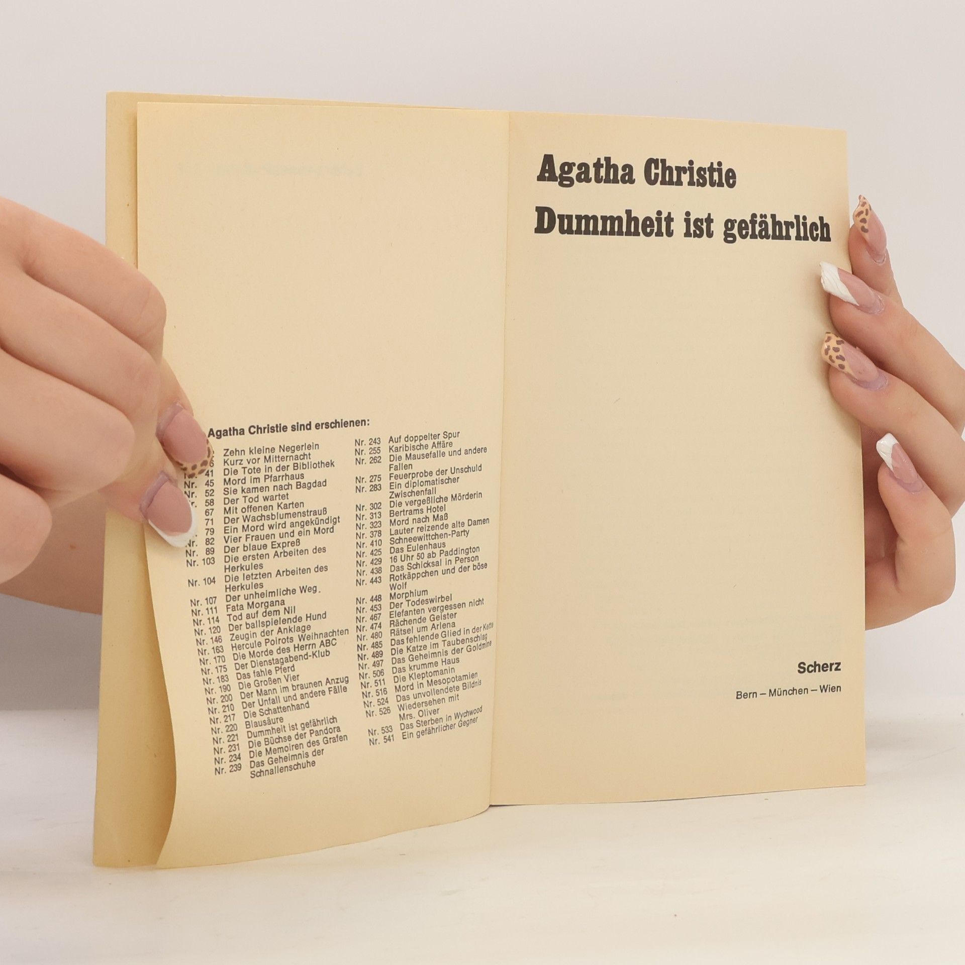 Agatha Christie Dummheit ist gefährlich
