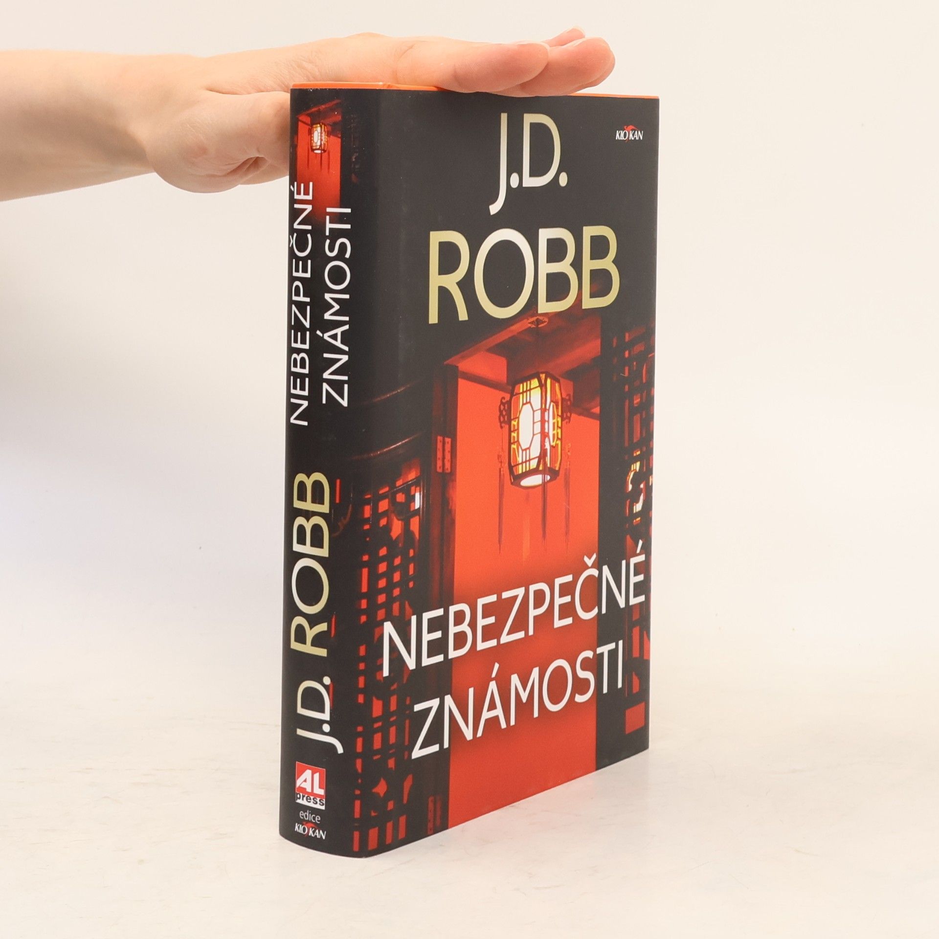 Nora Roberts Nebezpečné známosti