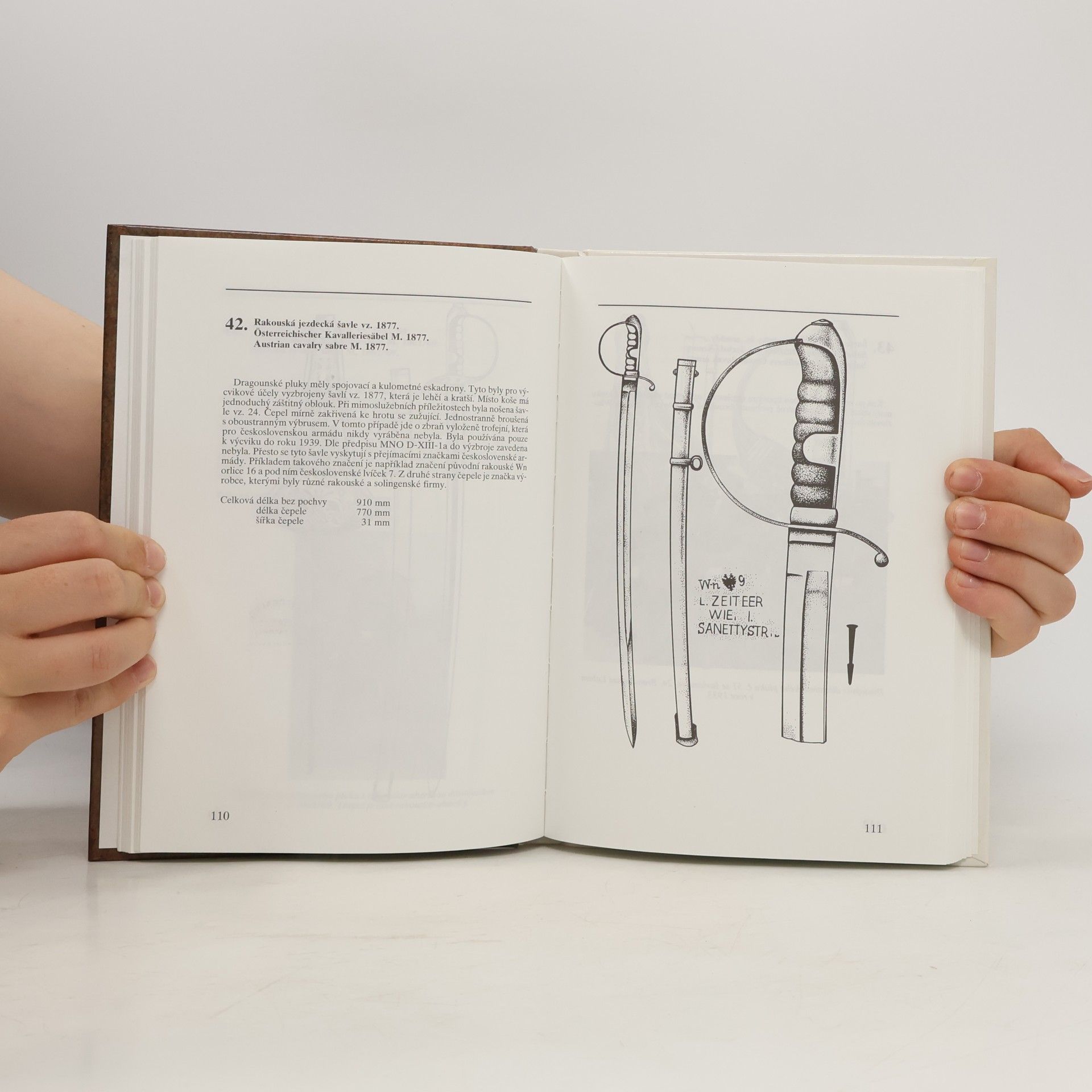 Karel Morávek Československé chladné zbraně = Tschechoslowakische Blankwaffen = Czechoslovak edged weapons : 1918-1994