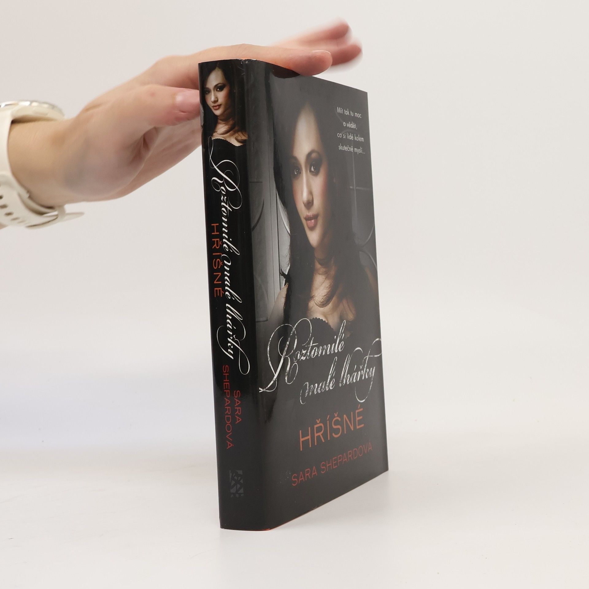 Sara Shepard Roztomilé malé lhářky: Hříšné