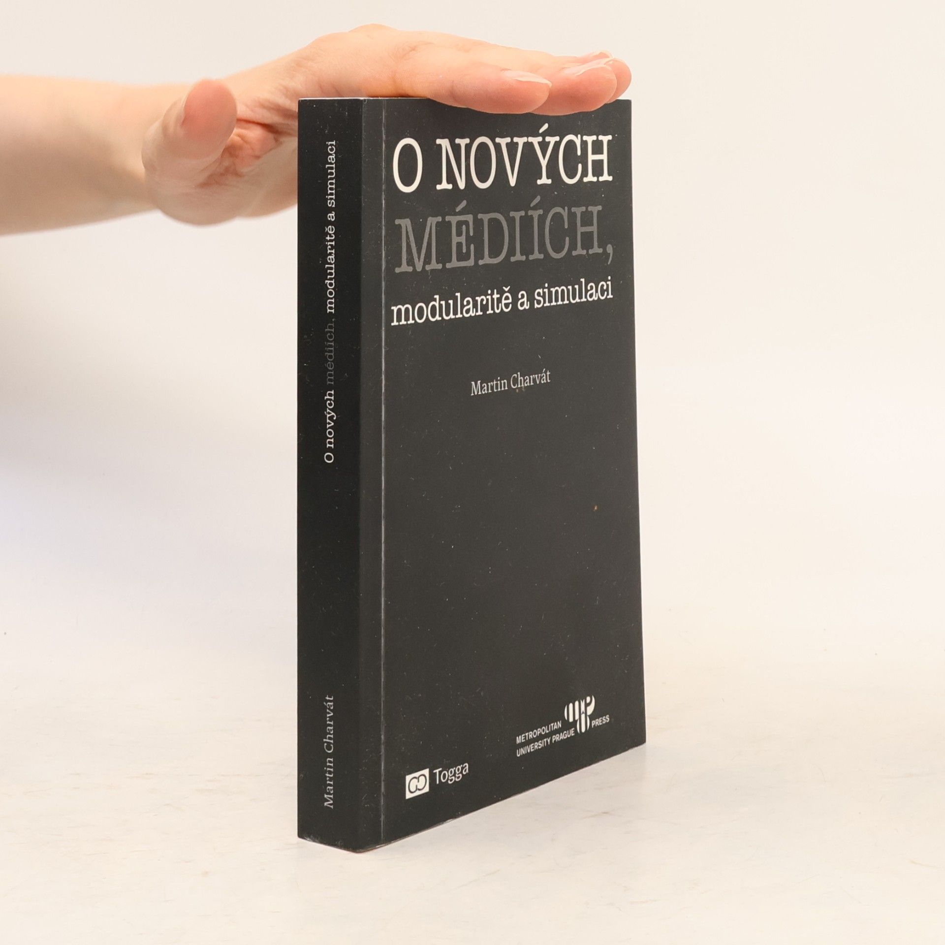 Martin Charvát O nových médiích, modularitě a simulaci