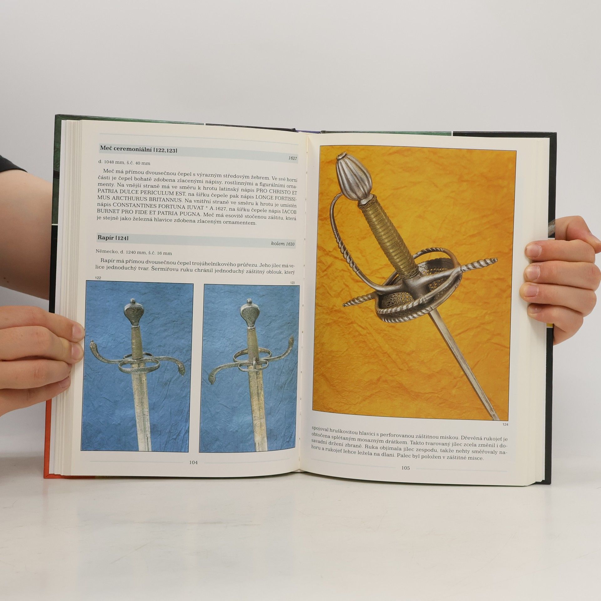 Jan Šach Fotografický atlas: Chladné zbraně