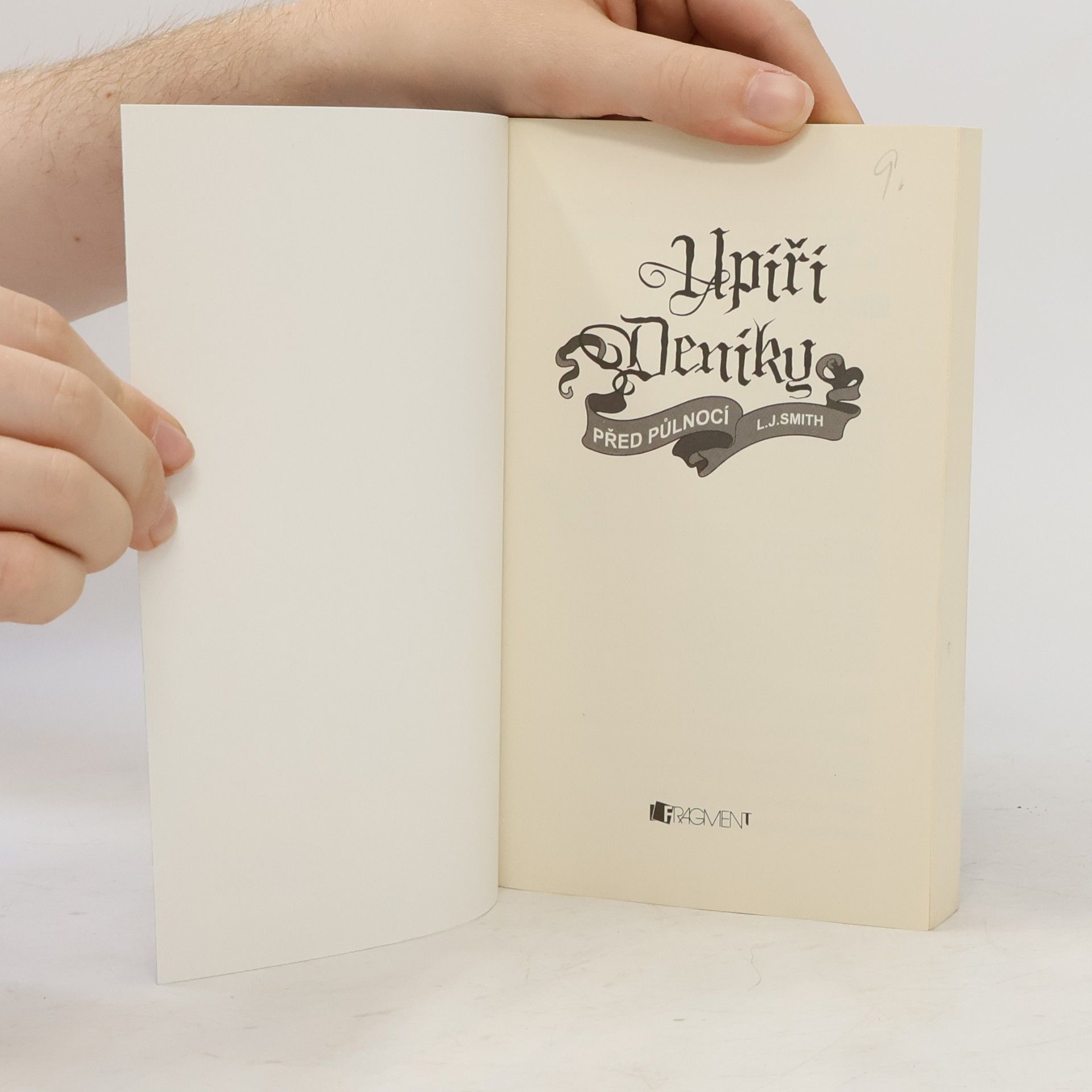 Lisa J. Smith Upíří deníky. Před půlnocí