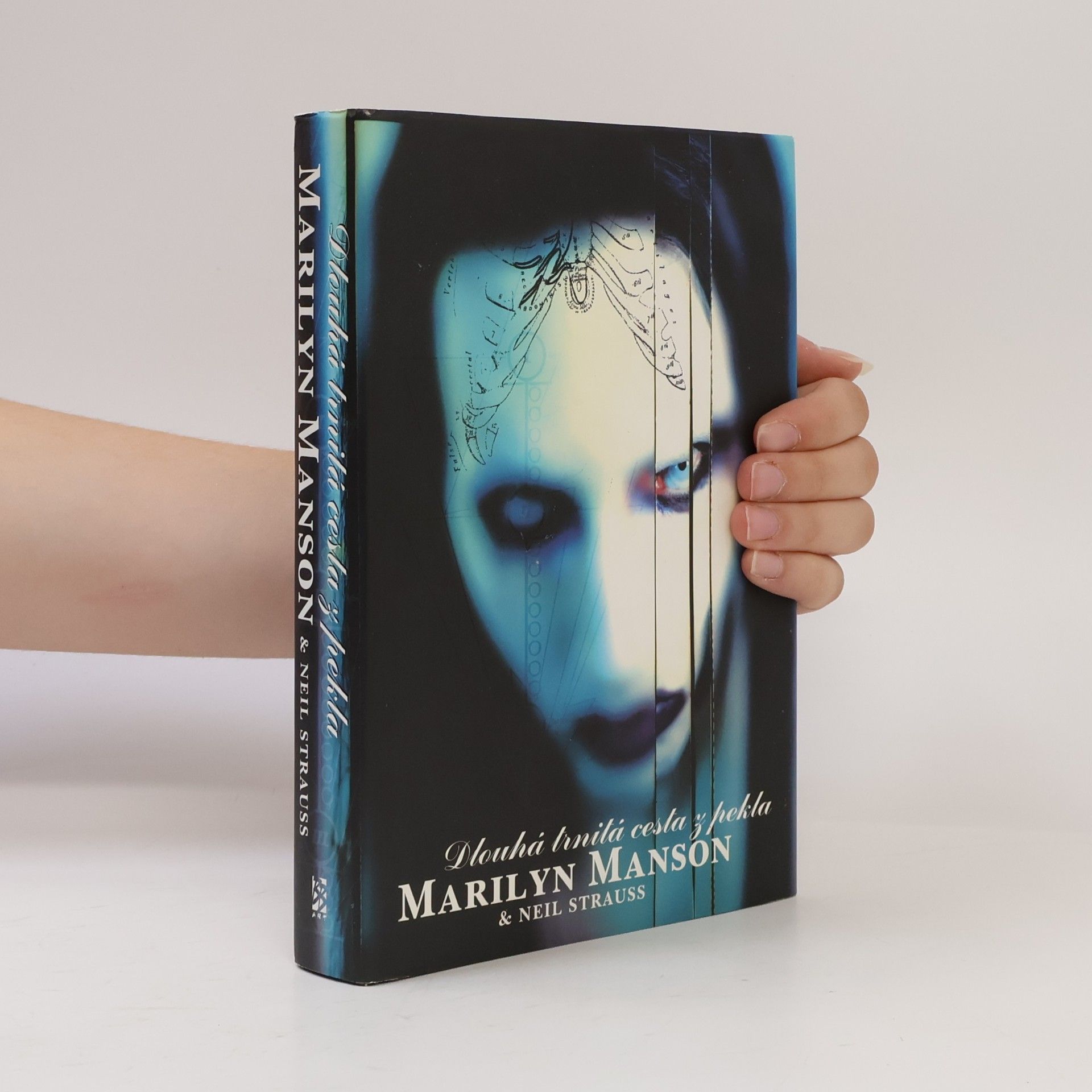 Marilyn Manson Dlouhá trnitá cesta z pekla
