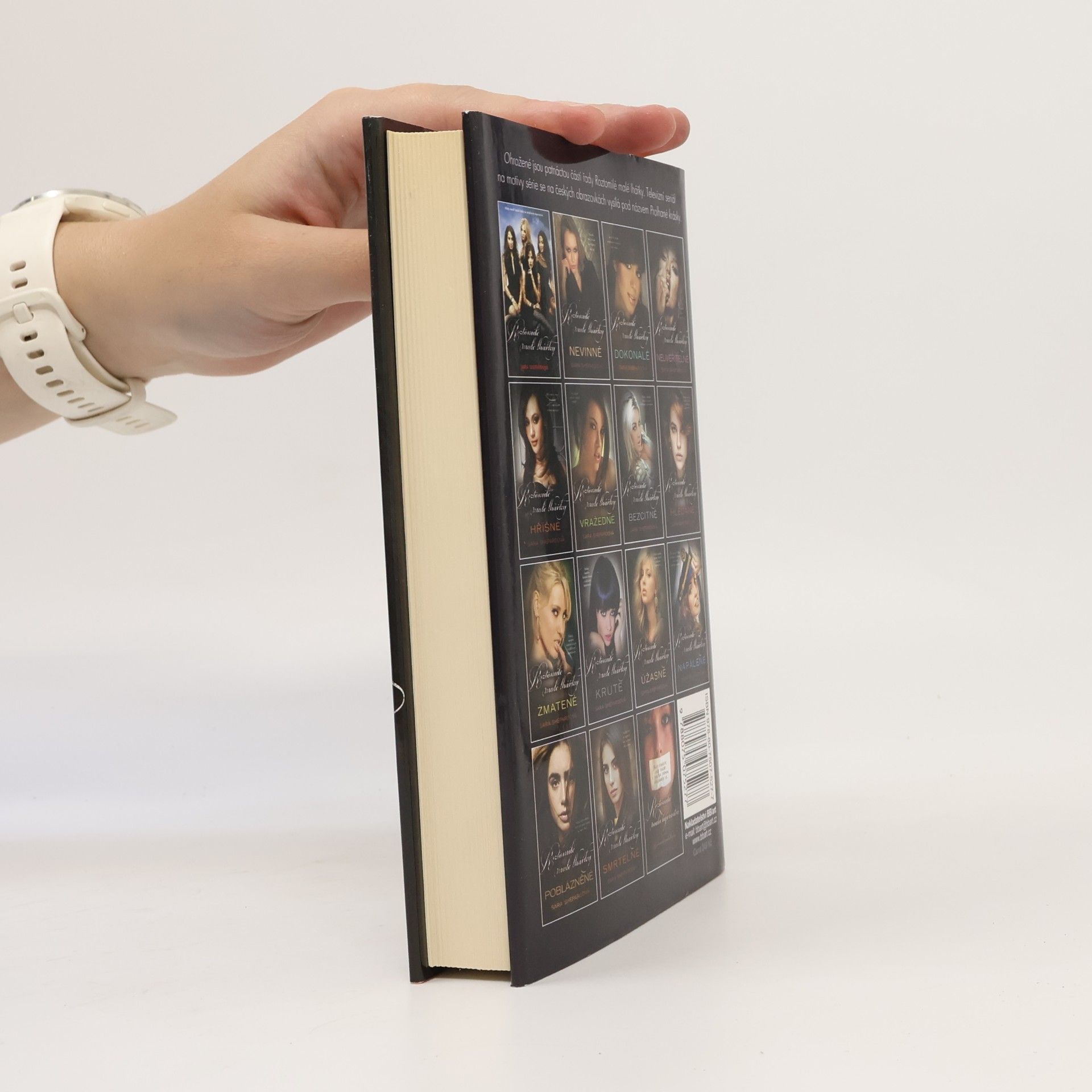 Sara Shepard Roztomilé malé lhářky. Ohrožené