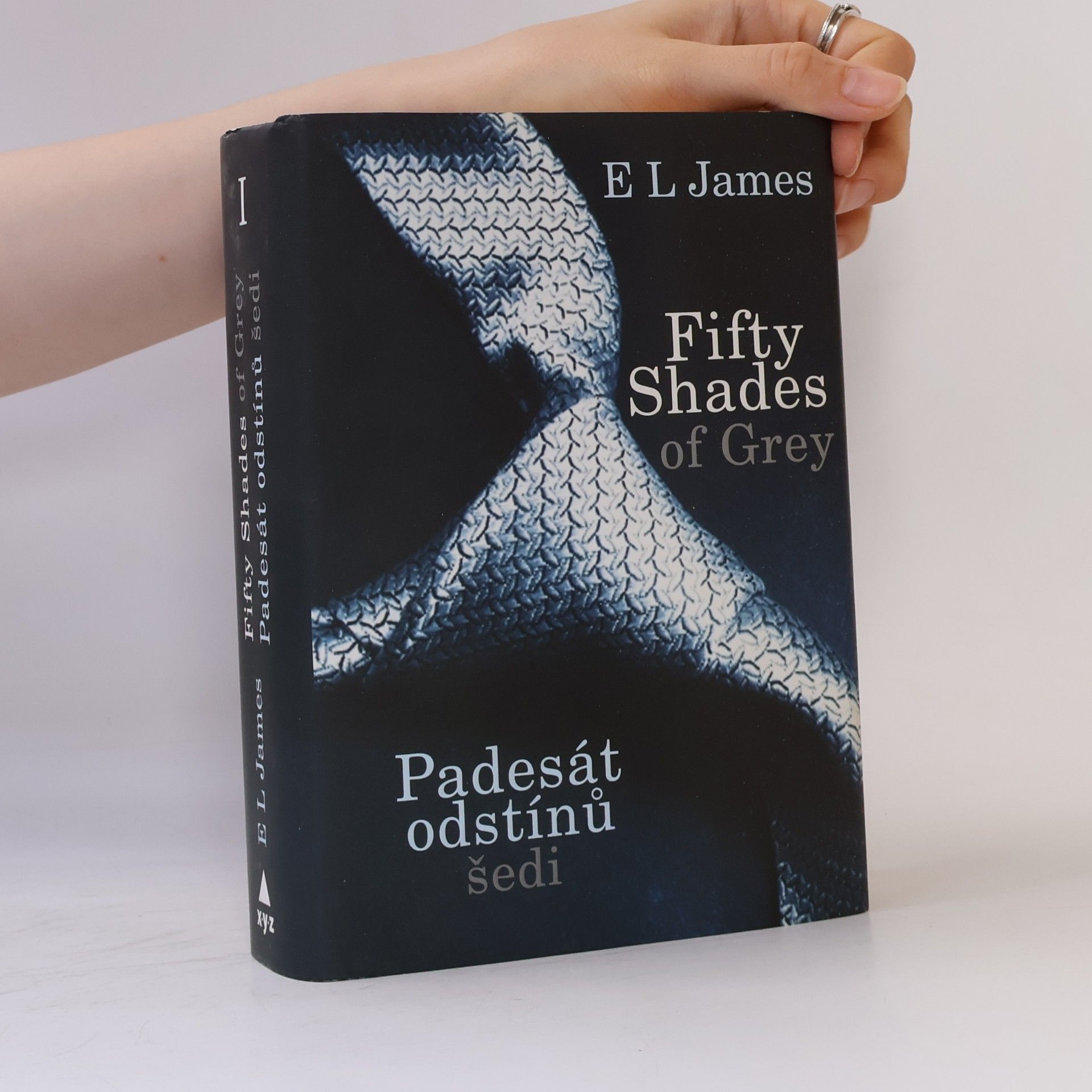 E L James Padesát odstínů šedi