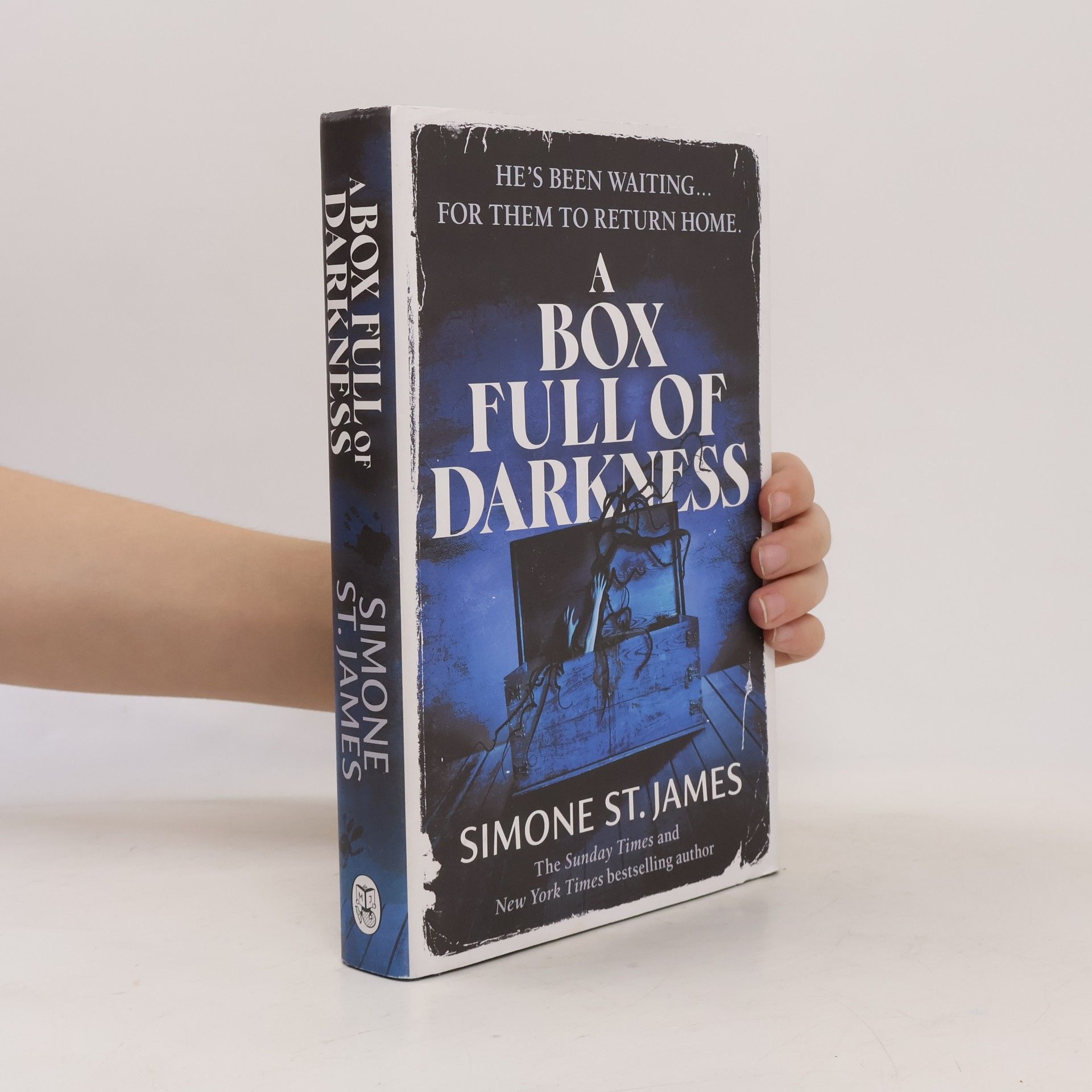 Simone St. James A Box Full of Darkness