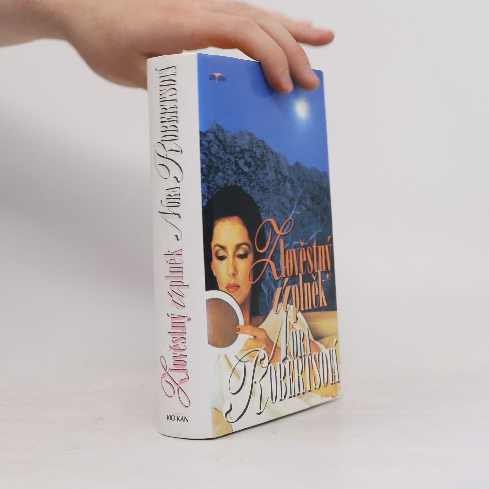 Nora Roberts Zlověstný úplněk