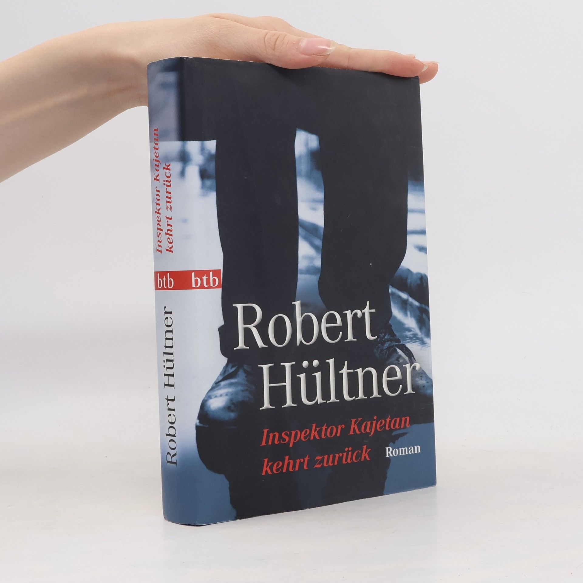 Robert Hültner Inspektor Kajetan kehrt zurück