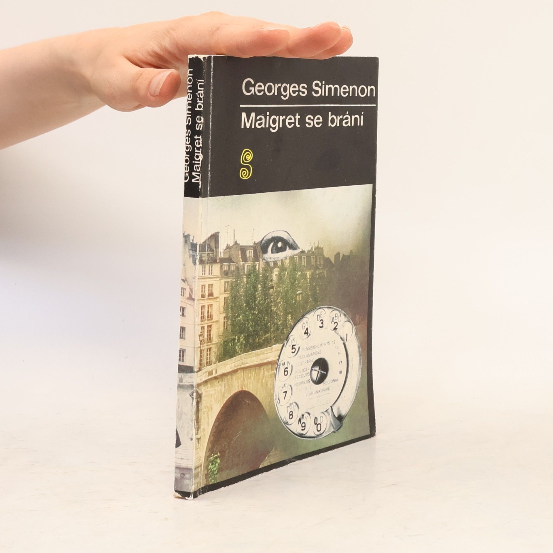 Georges Simenon Maigret se brání