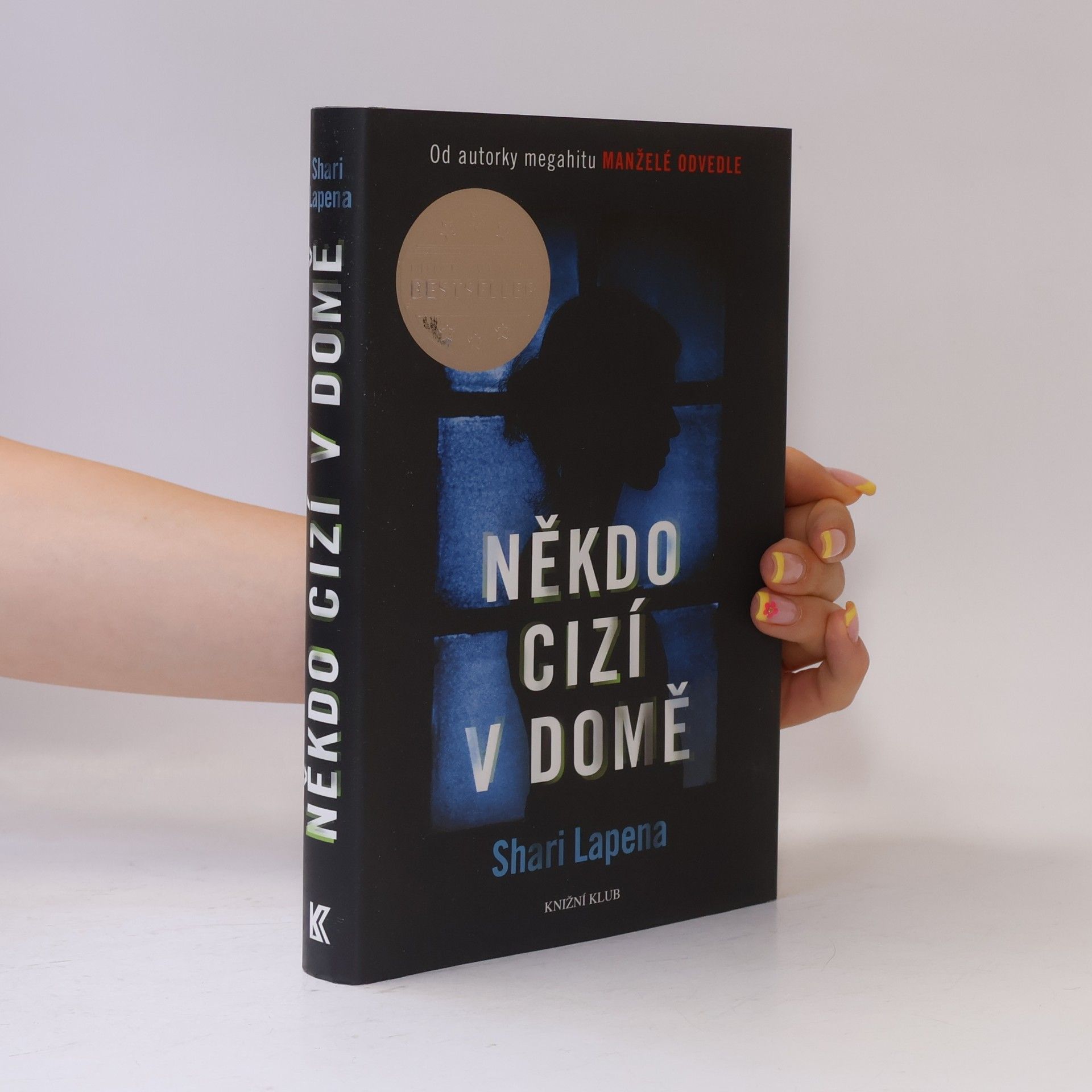 Shari Lapena Někdo cizí v domě