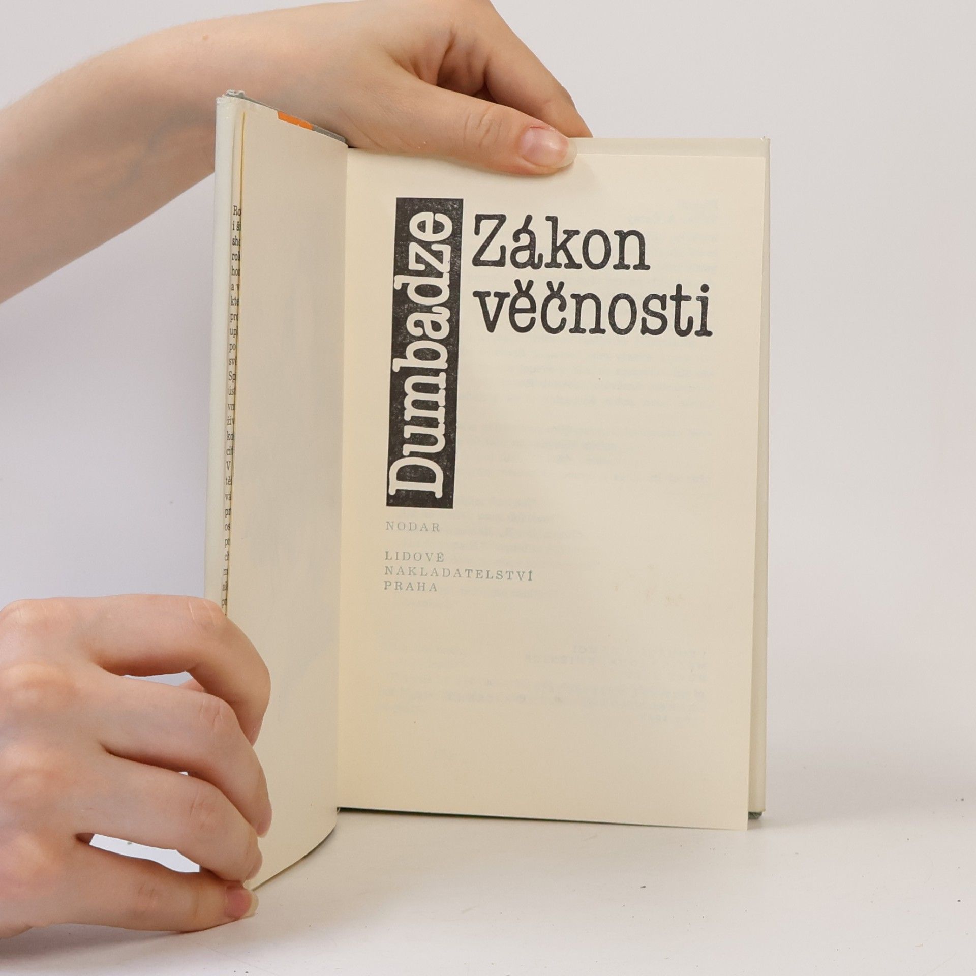 Nodar Dumbadze Zákon věčnosti