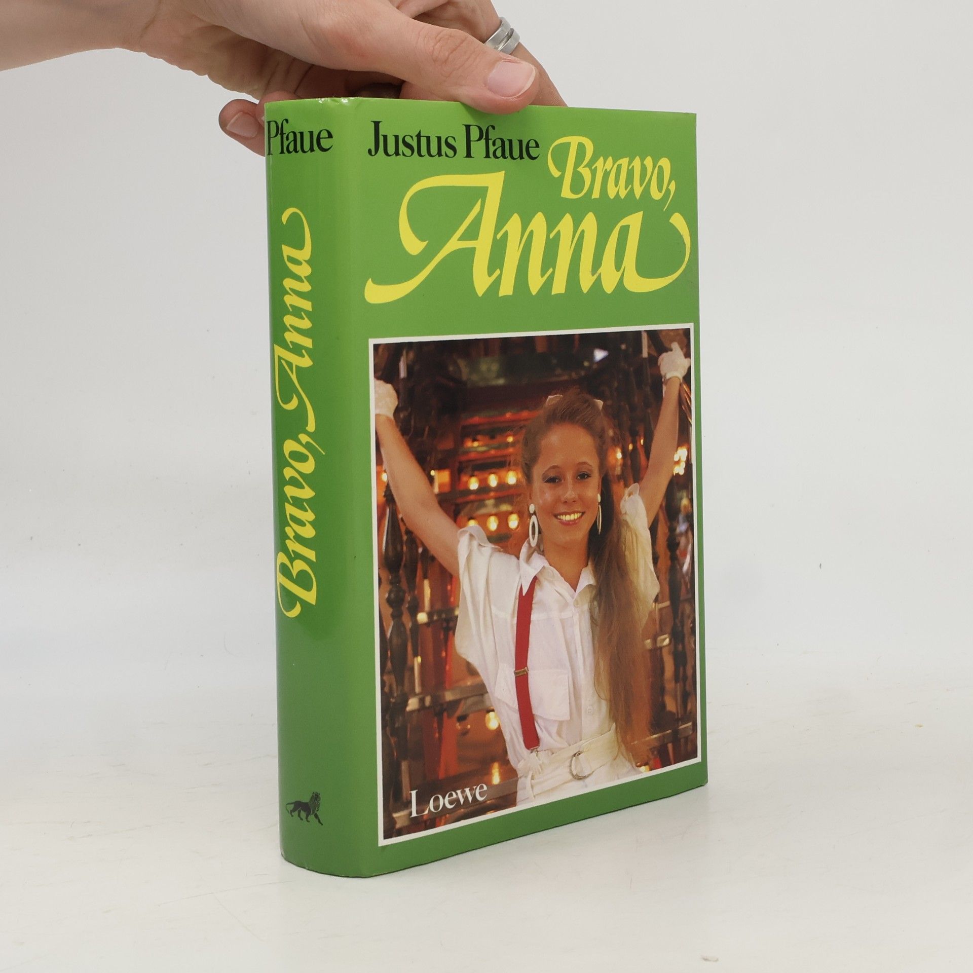 Justus Pfaue Bravo, Anna