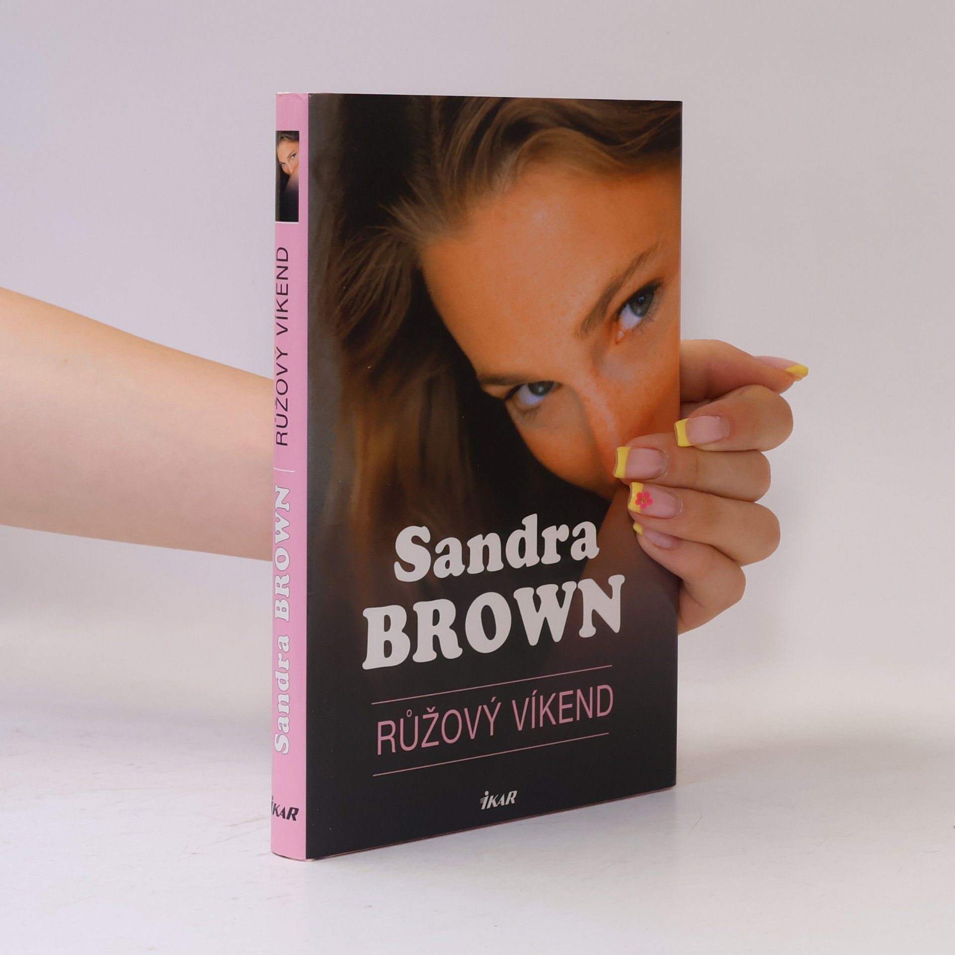 Sandra Brown Růžový víkend