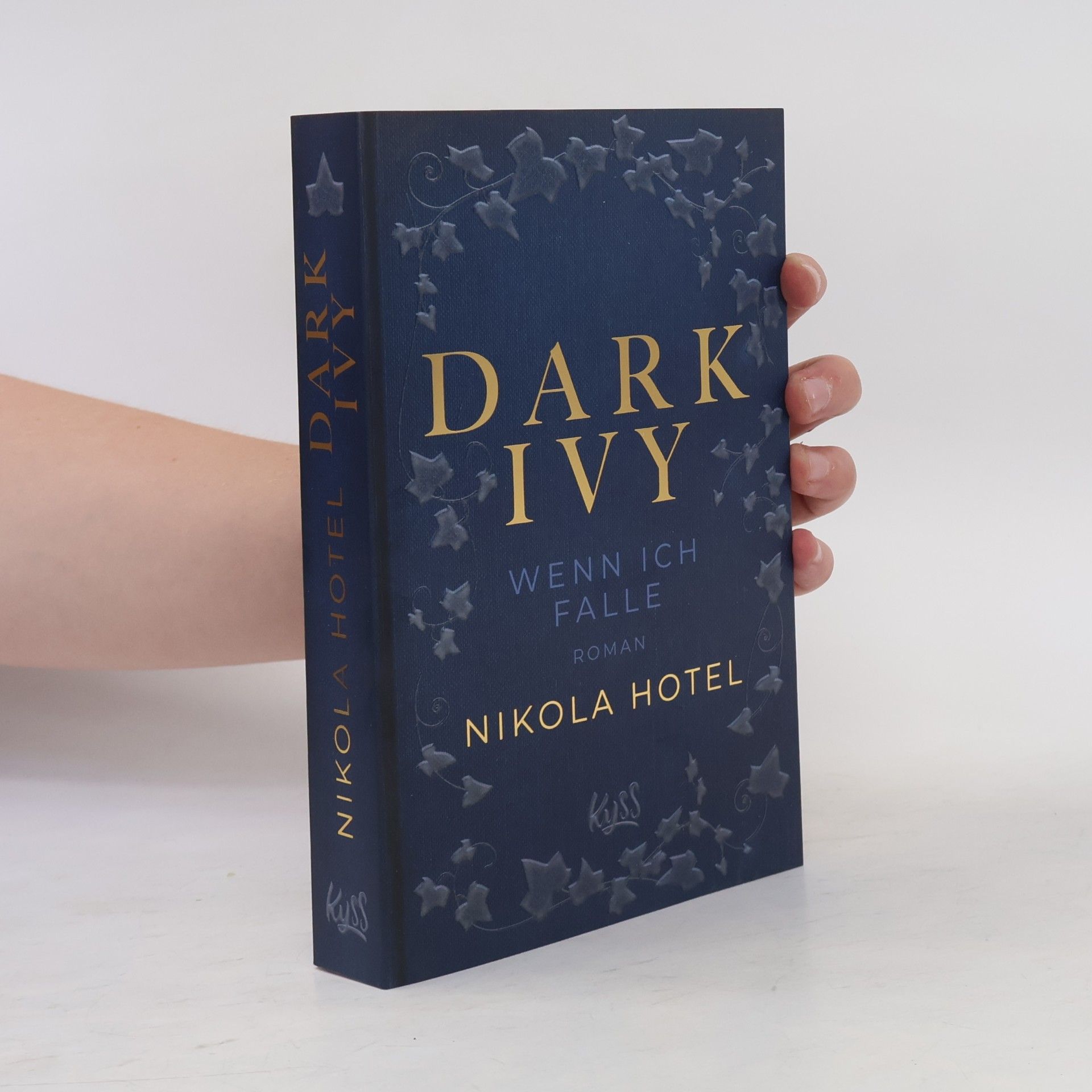 Nikola Hotel Dark Ivy - Wenn ich falle