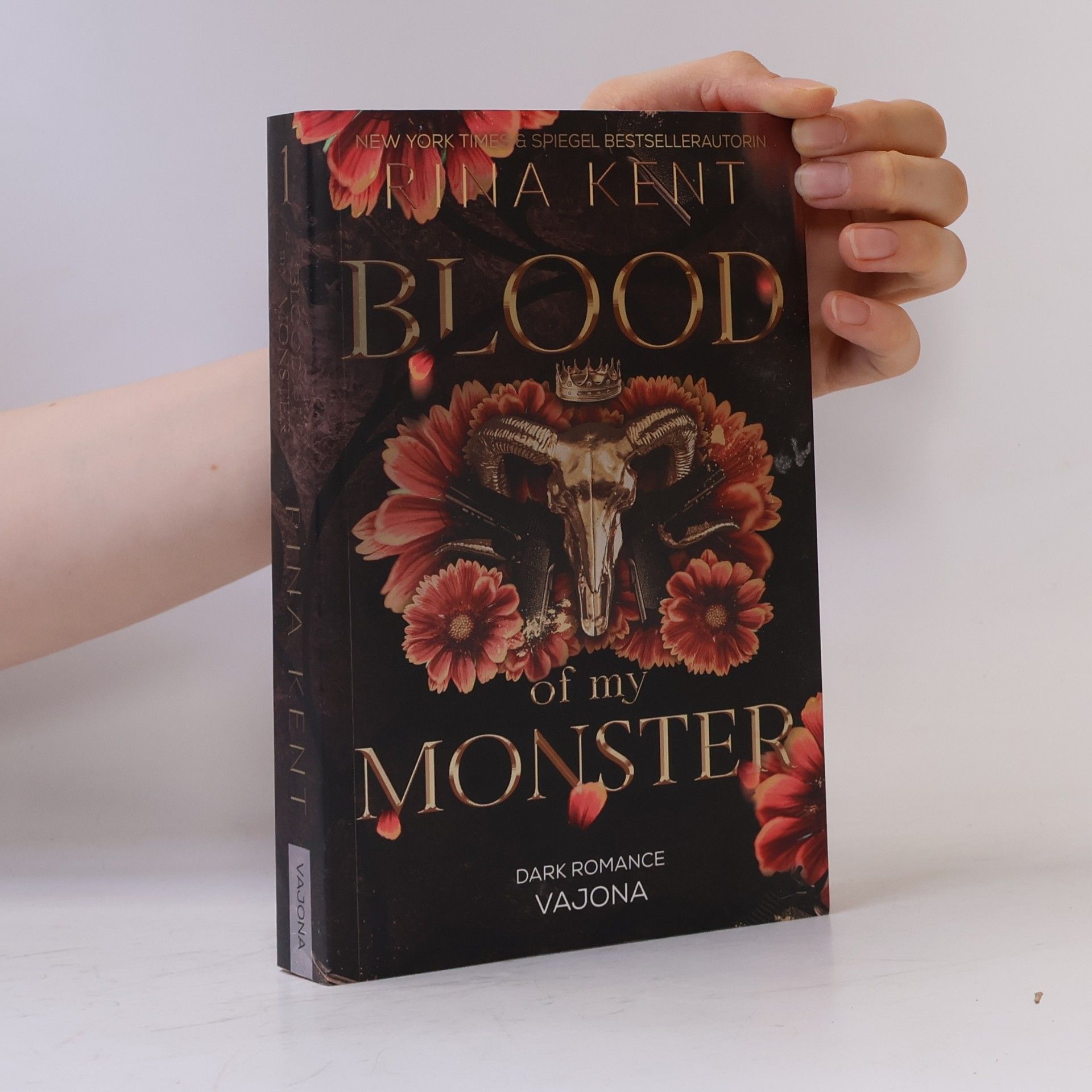 Rina Kent Monsters Trilogy - 1: Blood Of My Monster