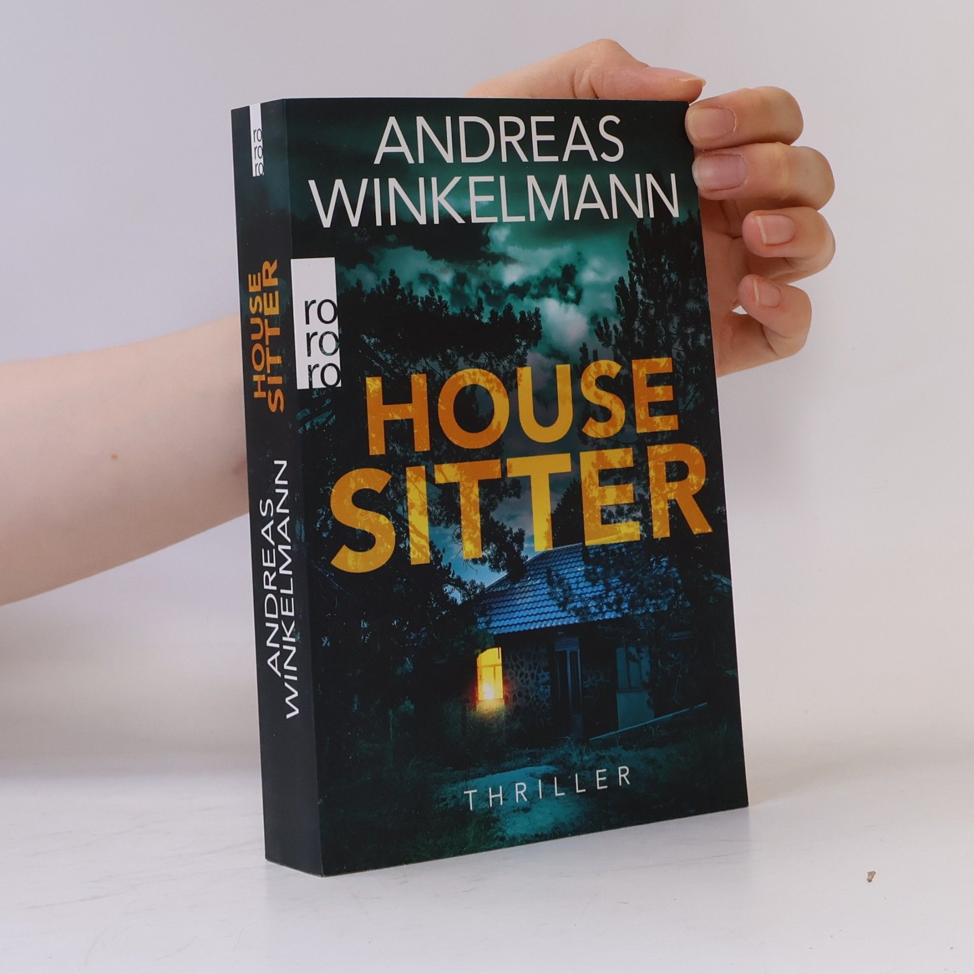 Hendrik Winter Housesitter