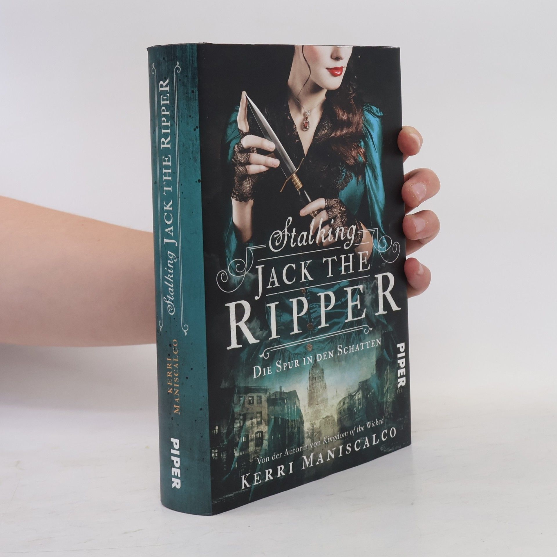 Kerri Maniscalco Stalking Jack the Ripper