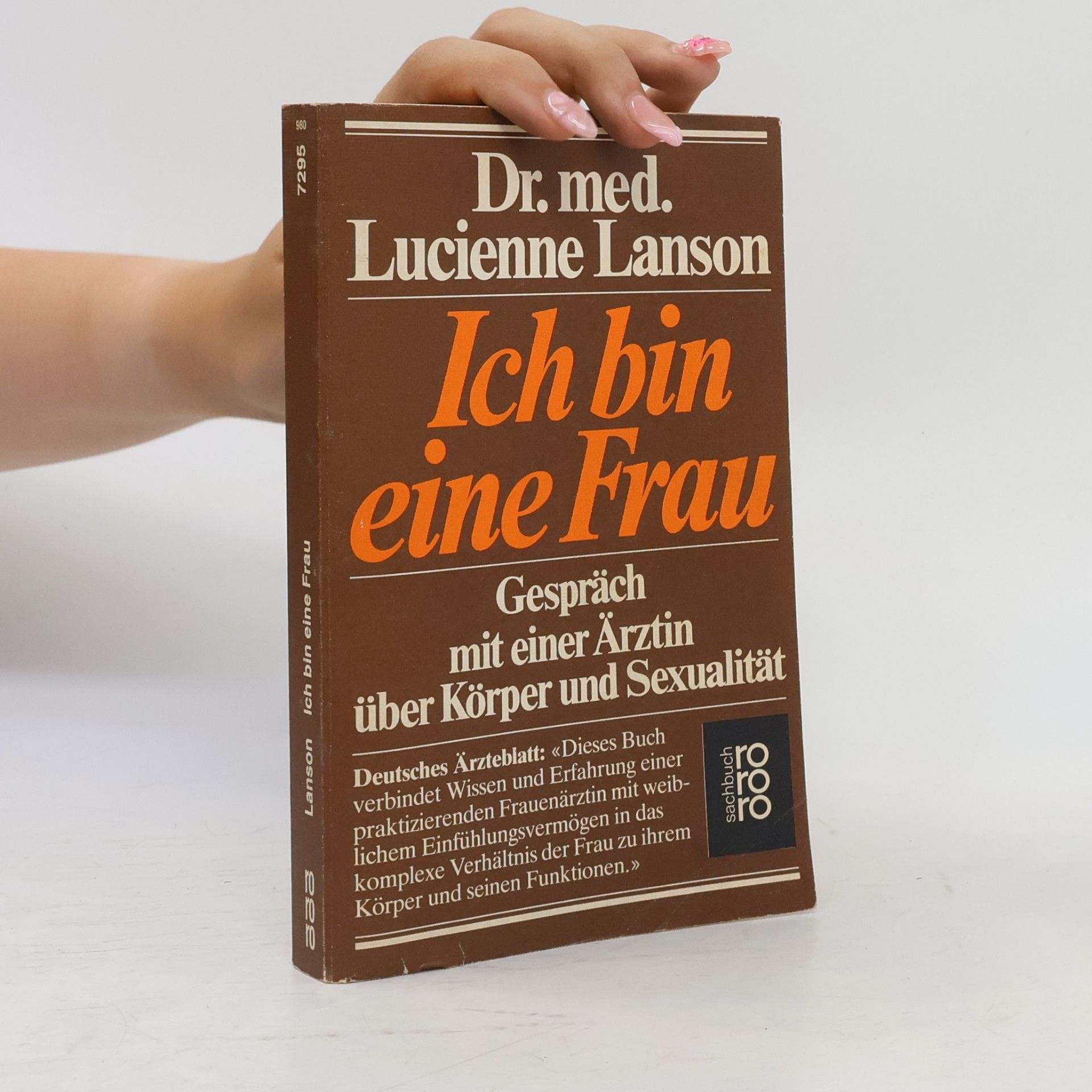 Lucienne Lanson Ich bin eine Frau