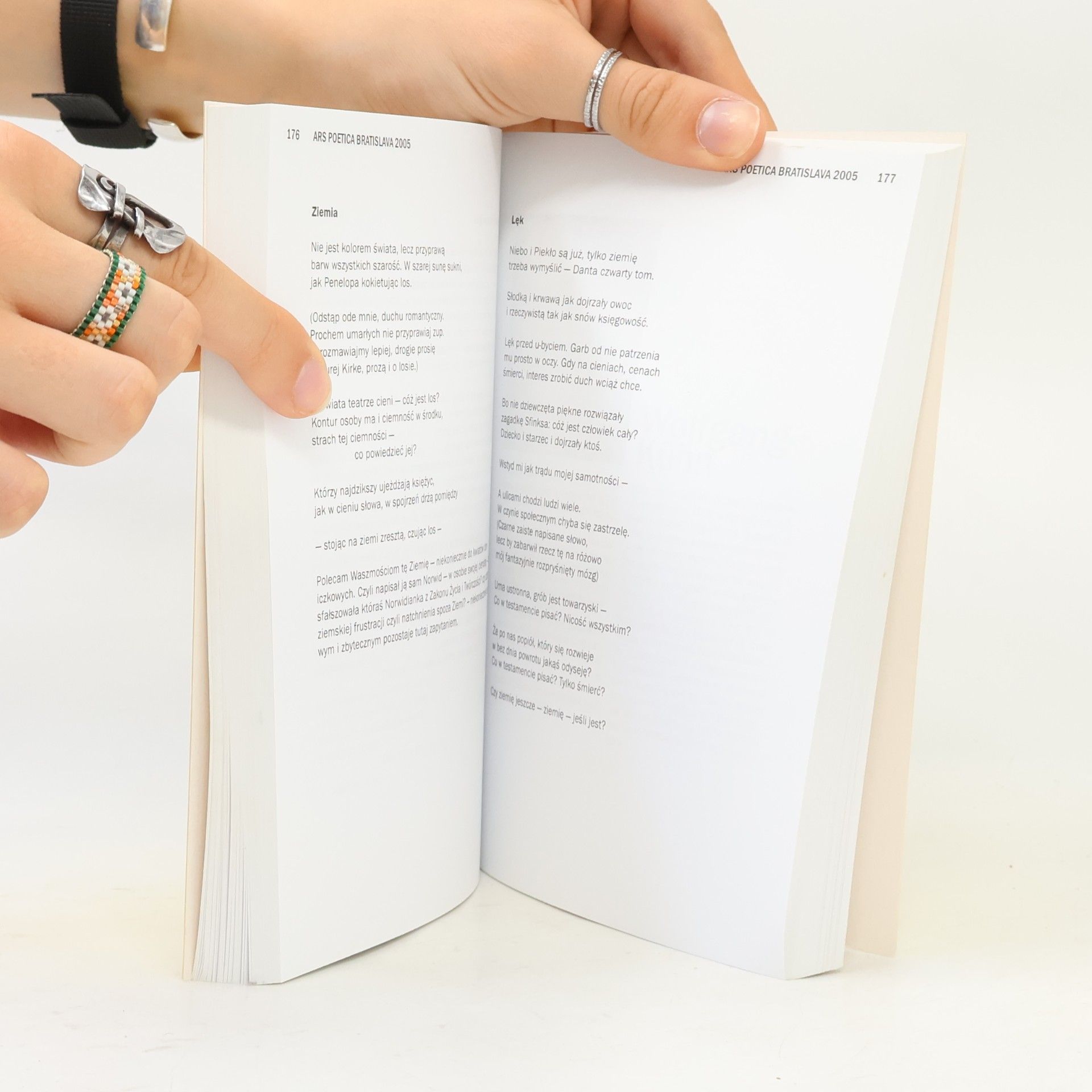Ľubica Somolayová Ars Poetica 2005