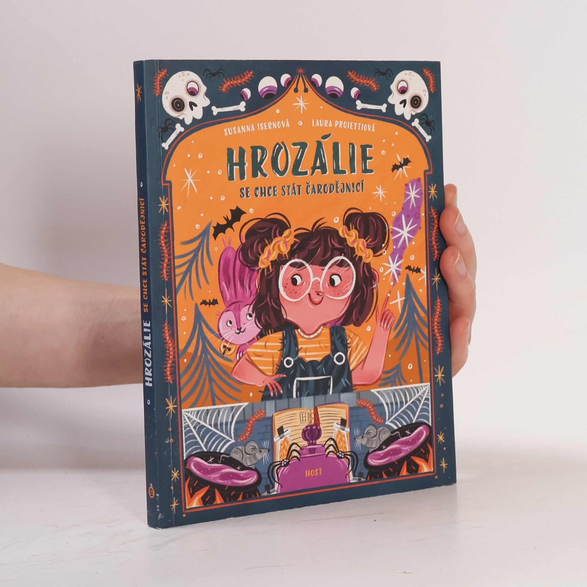 Hrozálie se chce stát čarodějnicí