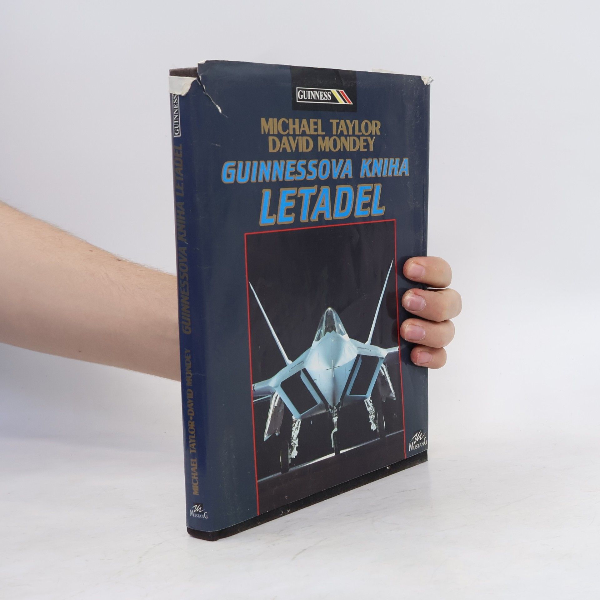 Michael J. H. Taylor Guinnessova kniha letadel