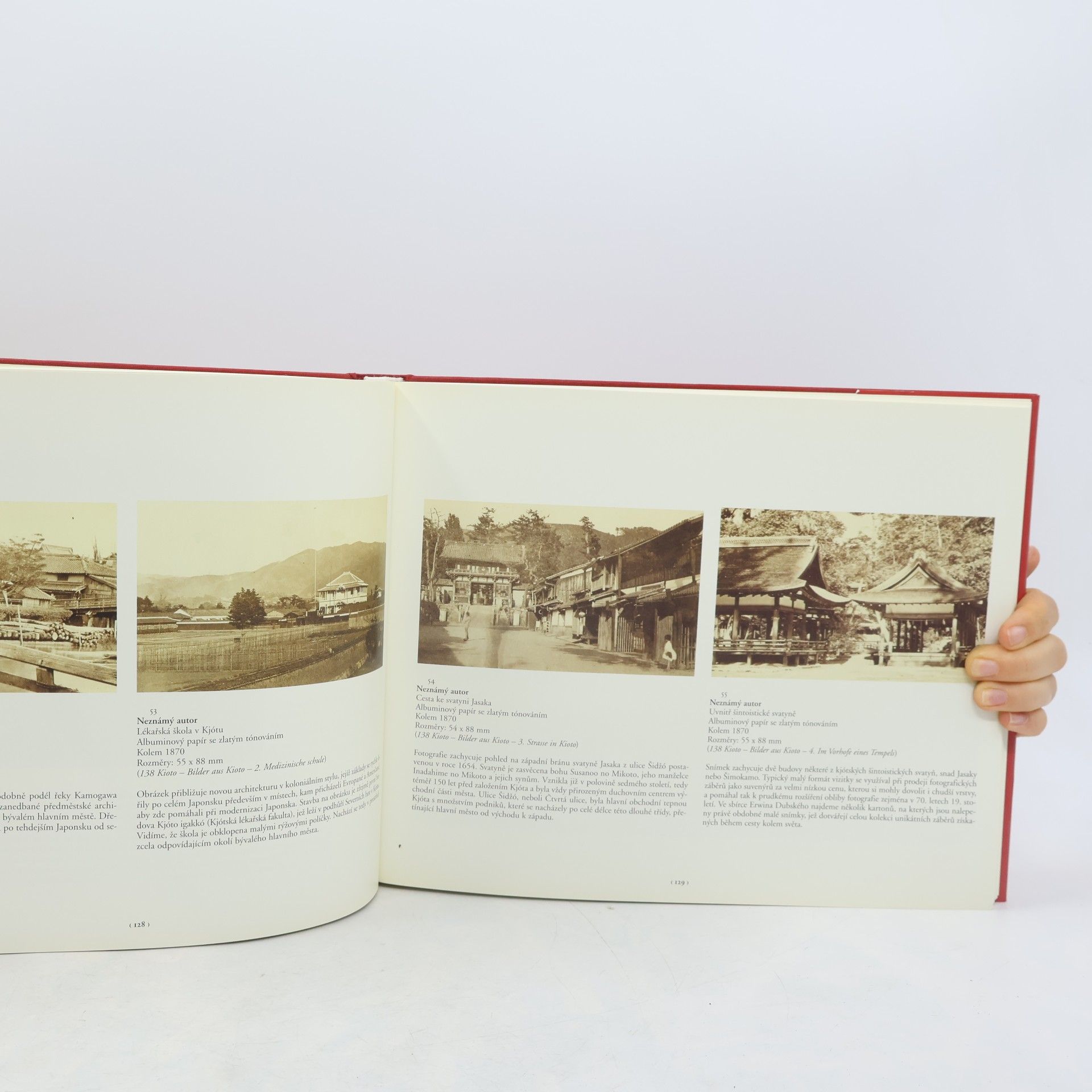 Filip Suchomel Námořní deník Erwina Dubského. Sbírka albuminových fotografií ze 70. let 19. století z Japonska